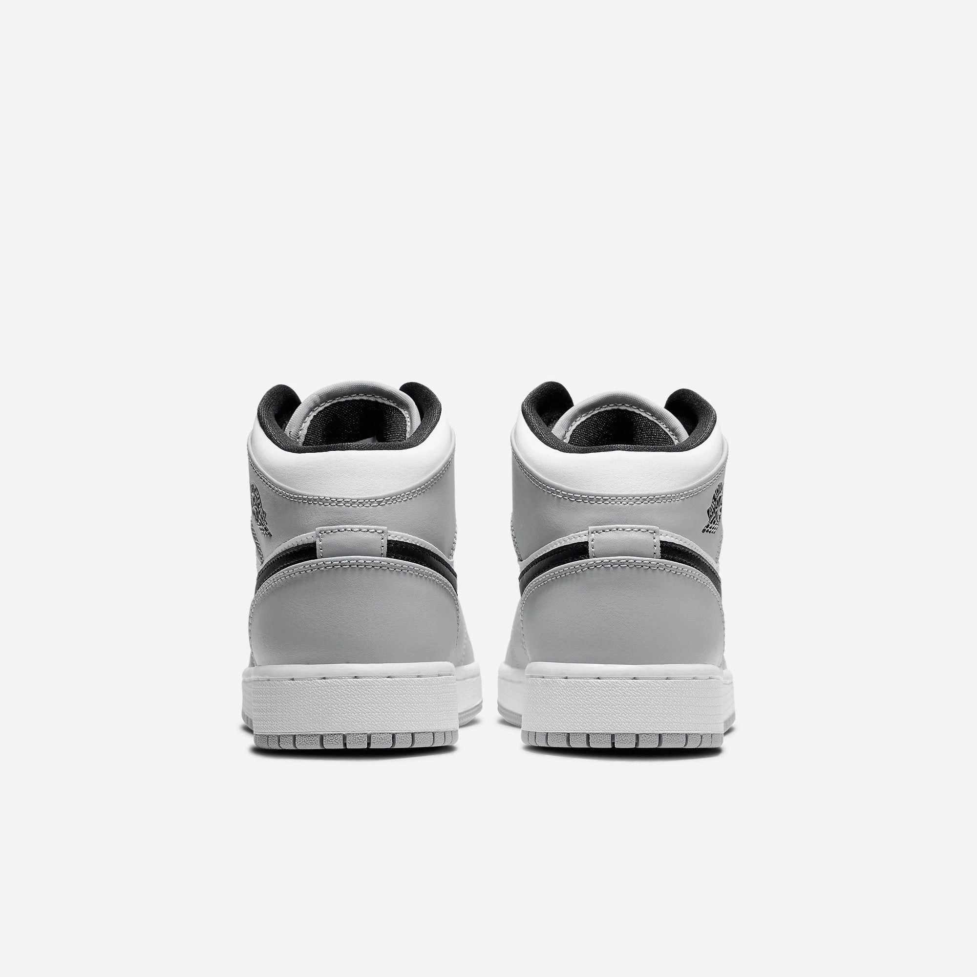 (GS) Air Jordan 1 Mid 'Light Smoke Grey' (2020) 554725-092 Air Jordan 1 Retro Court Sneakers