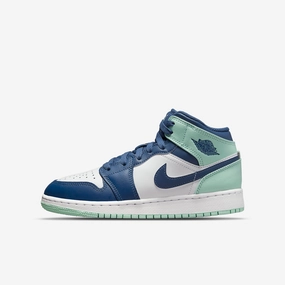 (GS) Air Jordan 1 Mid 'Mystic Navy' (2022) 554725-413 Iconic Air Jordan 1 shoes with bold accents