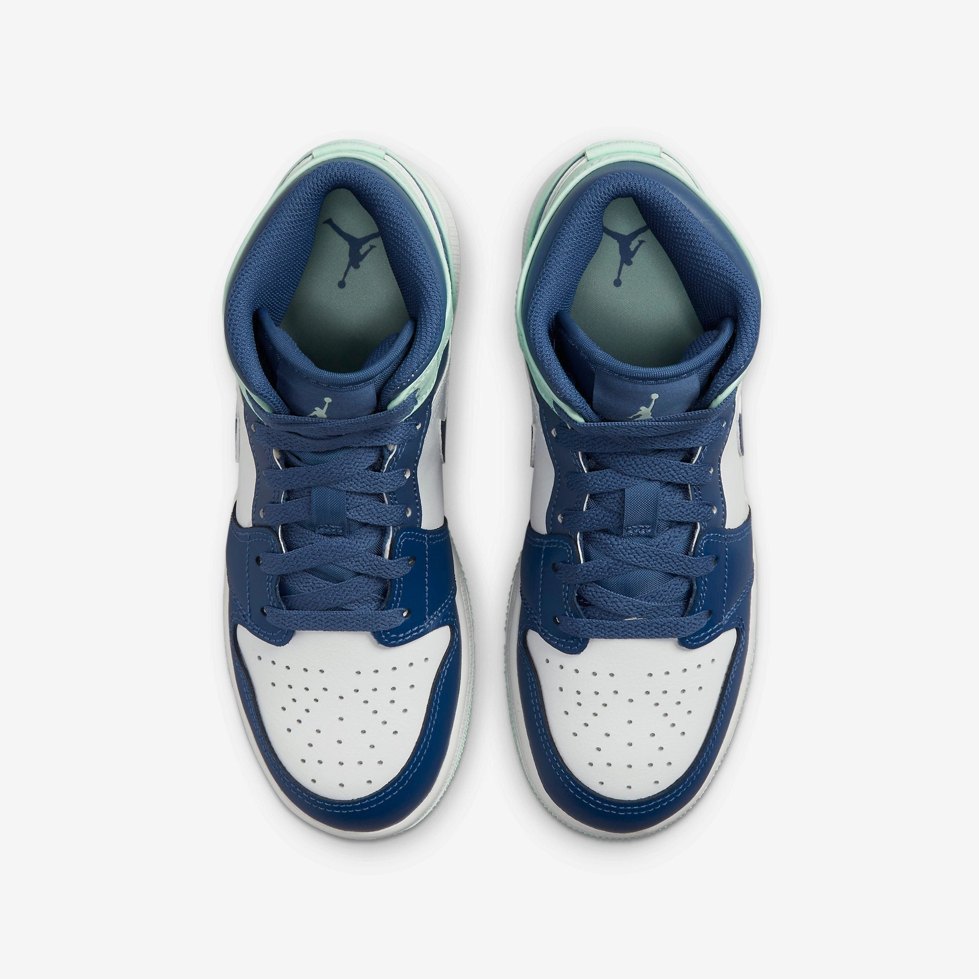 (GS) Air Jordan 1 Mid 'Mystic Navy' (2022) 554725-413 Air Jordan 1 Timeless Heritage Shoes