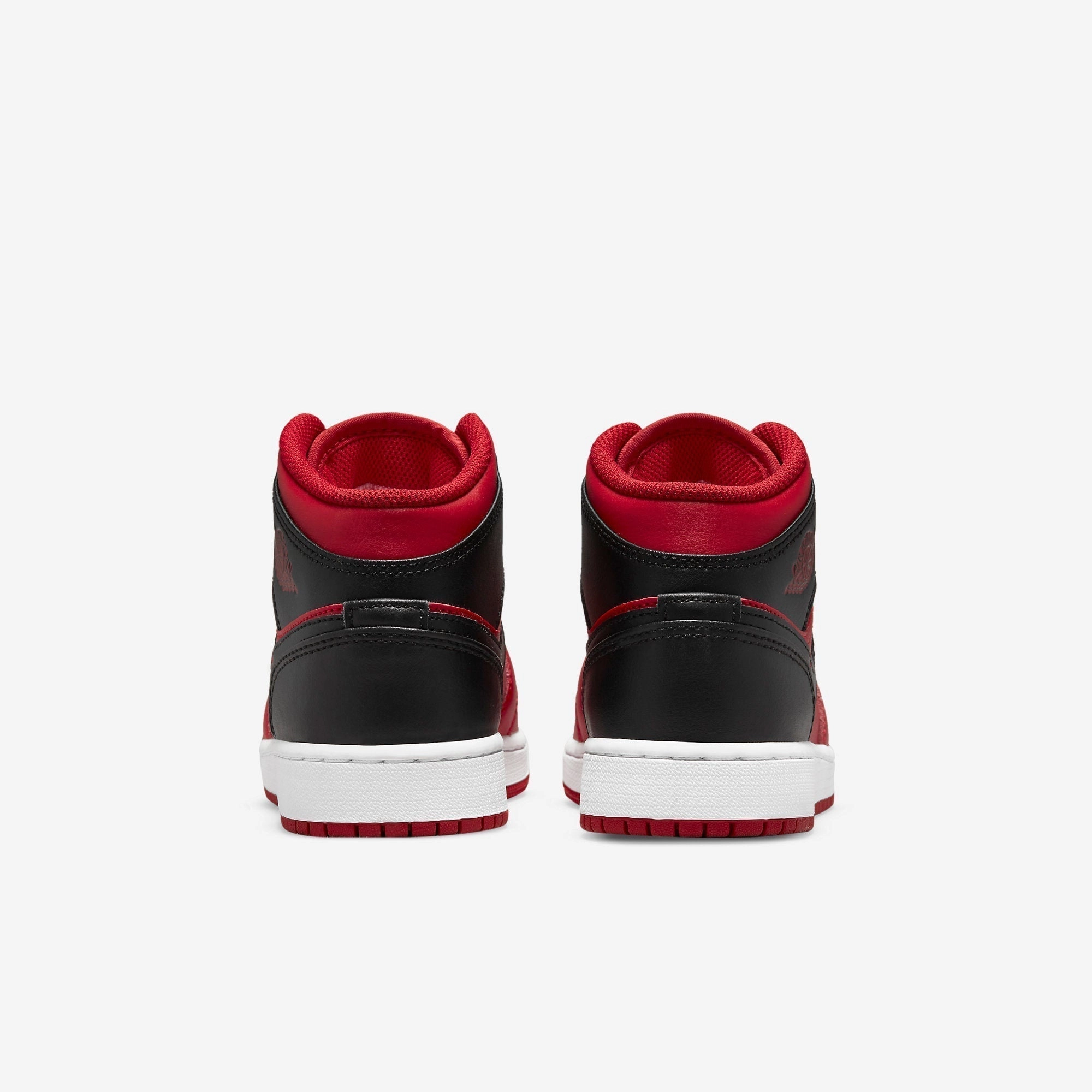 (GS) Air Jordan 1 Mid 'Reverse Bred' (2022) 554725-660 Air Jordan 1 Timeless Heritage Shoes