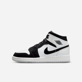(GS) Air Jordan 1 Mid SE 'Diamond Shorts' (2022) DN4321-100 Iconic Air Jordan 1 shoes with bold accents