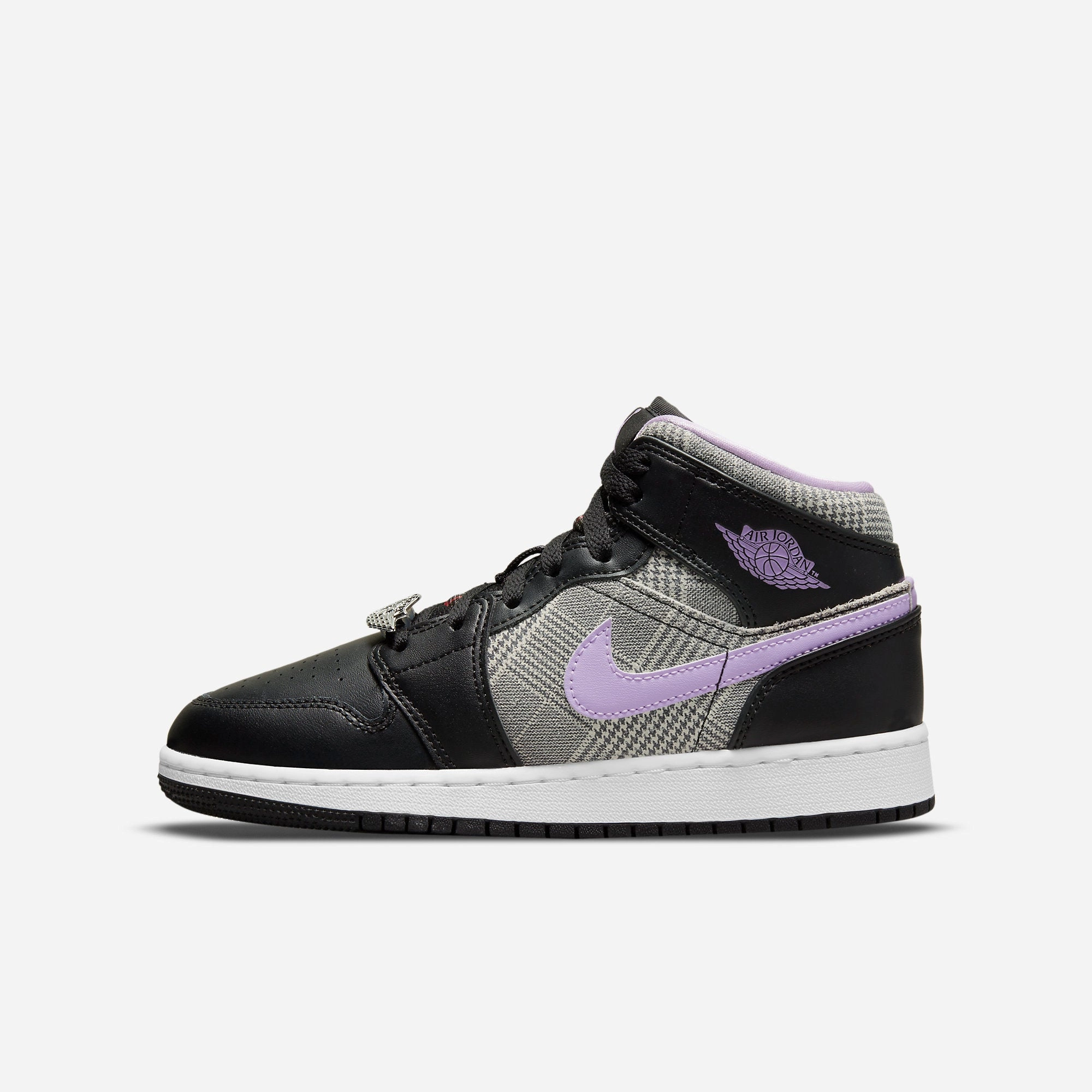 (GS) Air Jordan 1 Mid SE 'Houndstooth' (2021) DC7226-015 Iconic Air Jordan 1 shoes with bold accents