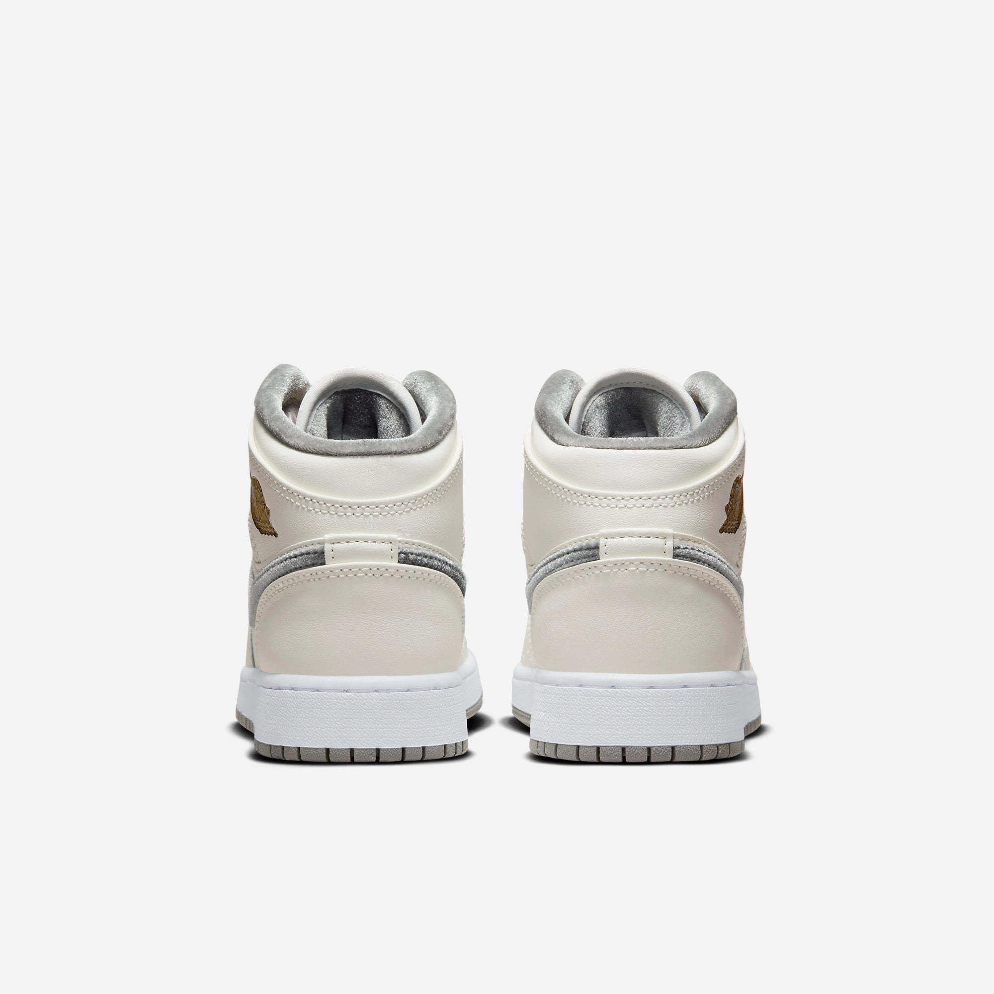 (GS) Air Jordan 1 Mid SE 'Pewter Velvet Toe' (2023) FB9899-100 Air Jordan 1 Original Colorway Shoes