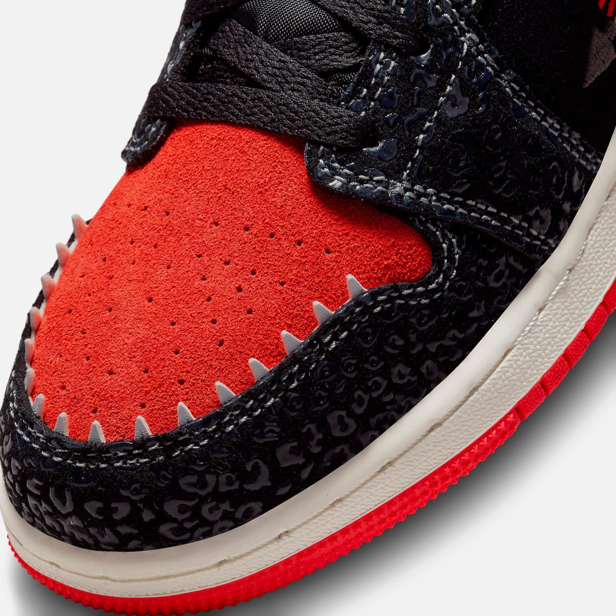(GS) Air Jordan 1 Mid SE 'SiEMPRE Familia' (2021) DN5121-001 Air Jordan 1 Timeless Heritage Shoes
