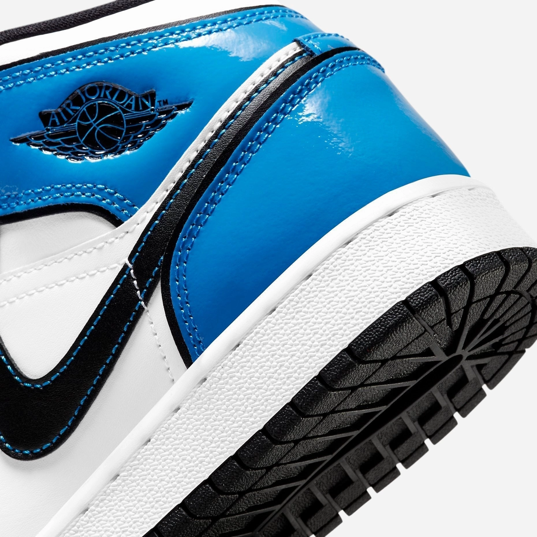 (GS) Air Jordan 1 Mid SE 'Signal Blue' (2021) BQ6931-402 Air Jordan 1 Original Colorway Shoes