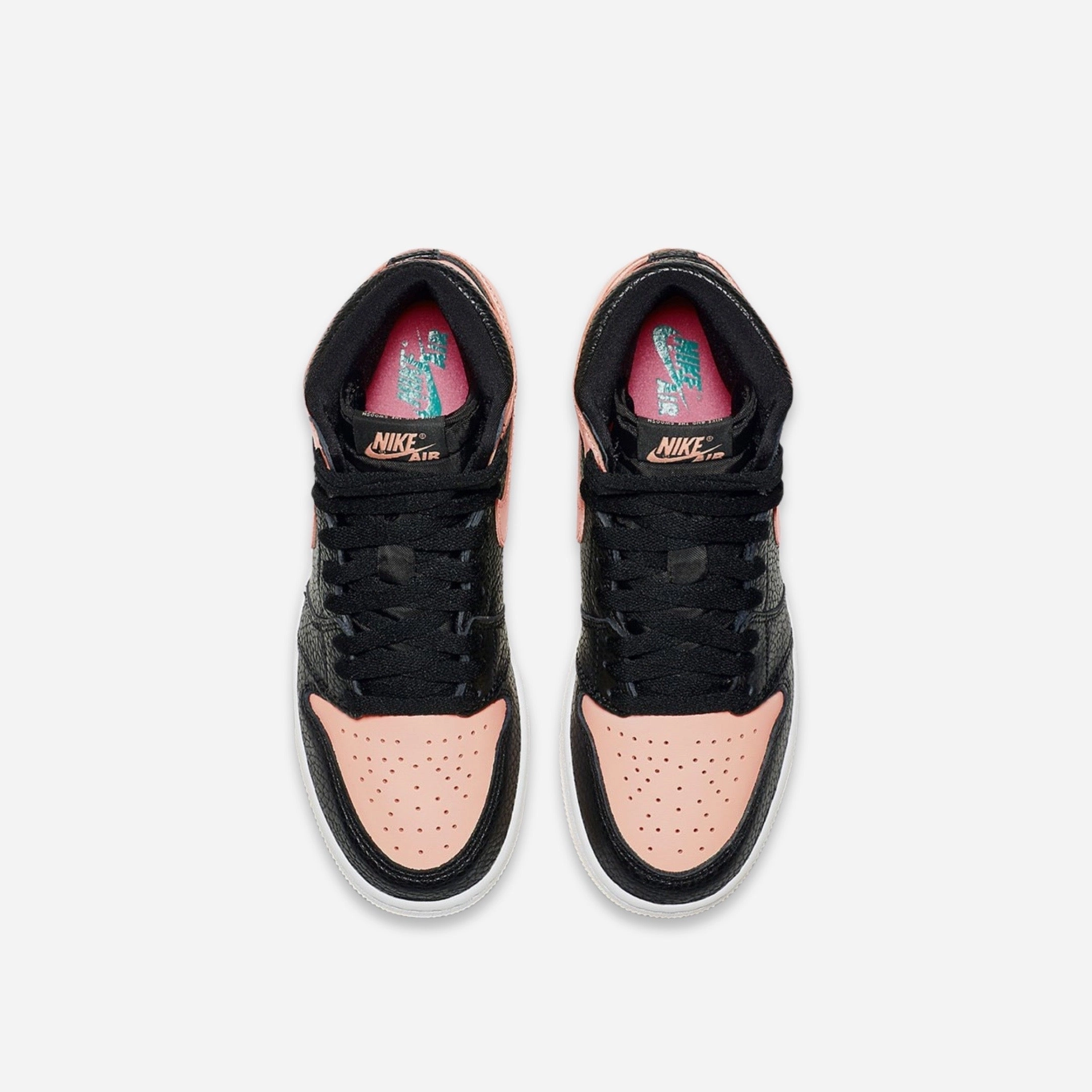 (GS) Air Jordan 1 Retro High OG 'Crimson Tint' (2019) 575441-081 Air Jordan 1 Retro Court Sneakers