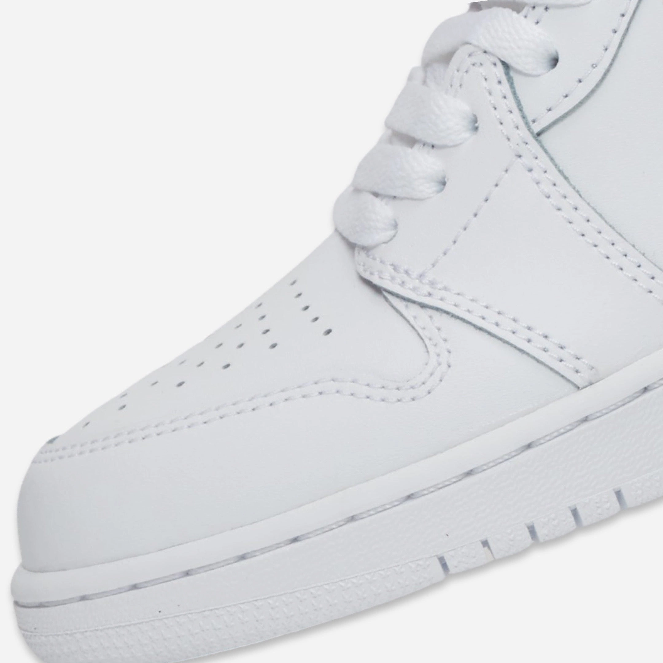 (GS) Air Jordan 1 Retro High Premium 'Yin Yang White' (2016) 575441-102 Air Jordan 1 Signature Look Sneakers