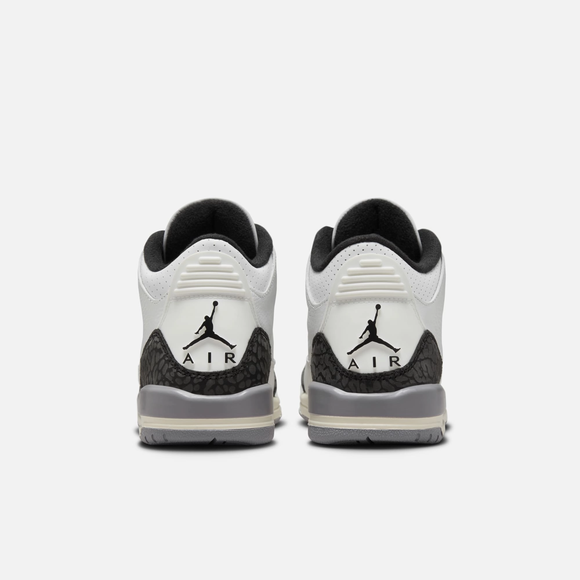 (GS) Air Jordan 3 Retro 'Cement Grey' (2024) DM0967-106 Air Jordan 3 Retro Throwback Sneakers