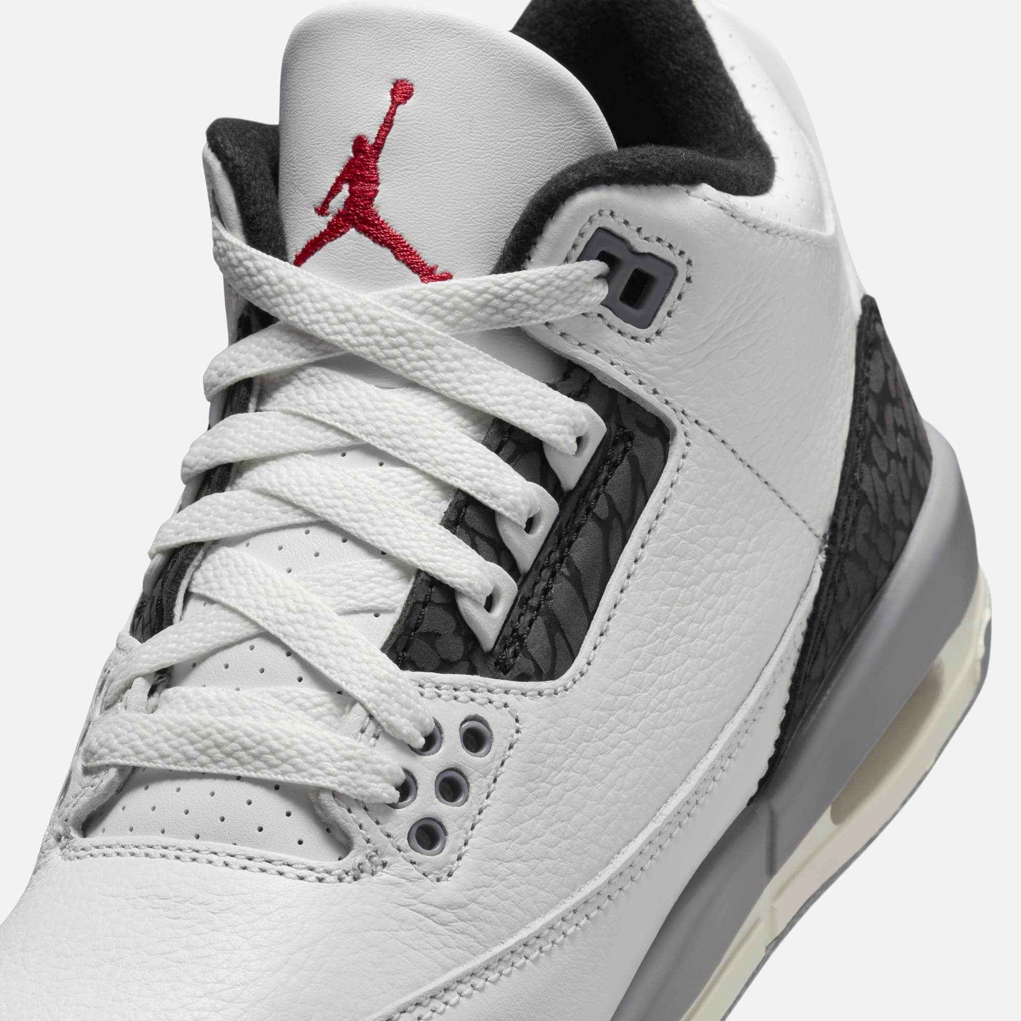 (GS) Air Jordan 3 Retro 'Cement Grey' (2024) DM0967-106 Air Jordan 3 Retro Throwback Sneakers