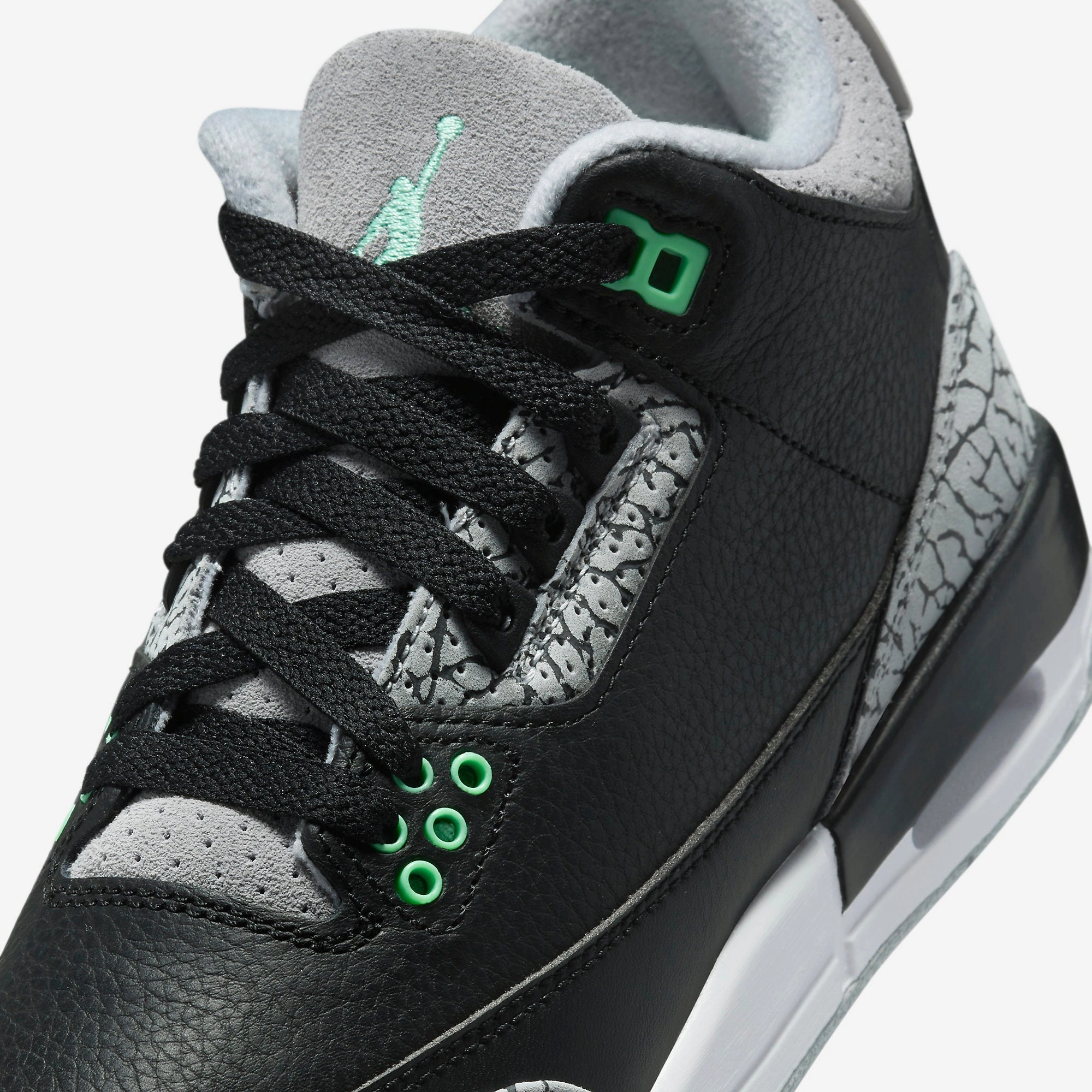 (GS) Air Jordan 3 Retro 'Green Glow' (2024) DM0967-031 Air Jordan 3 Retro Throwback Sneakers