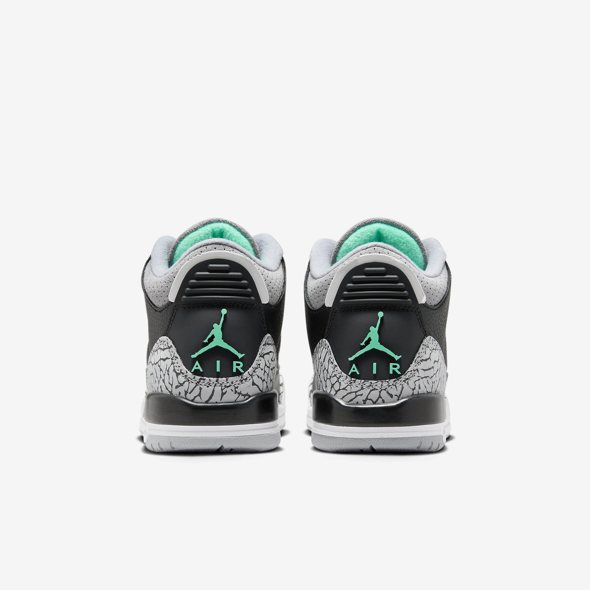 (GS) Air Jordan 3 Retro 'Green Glow' (2024) DM0967-031 Air Jordan 3 Retro Throwback Sneakers