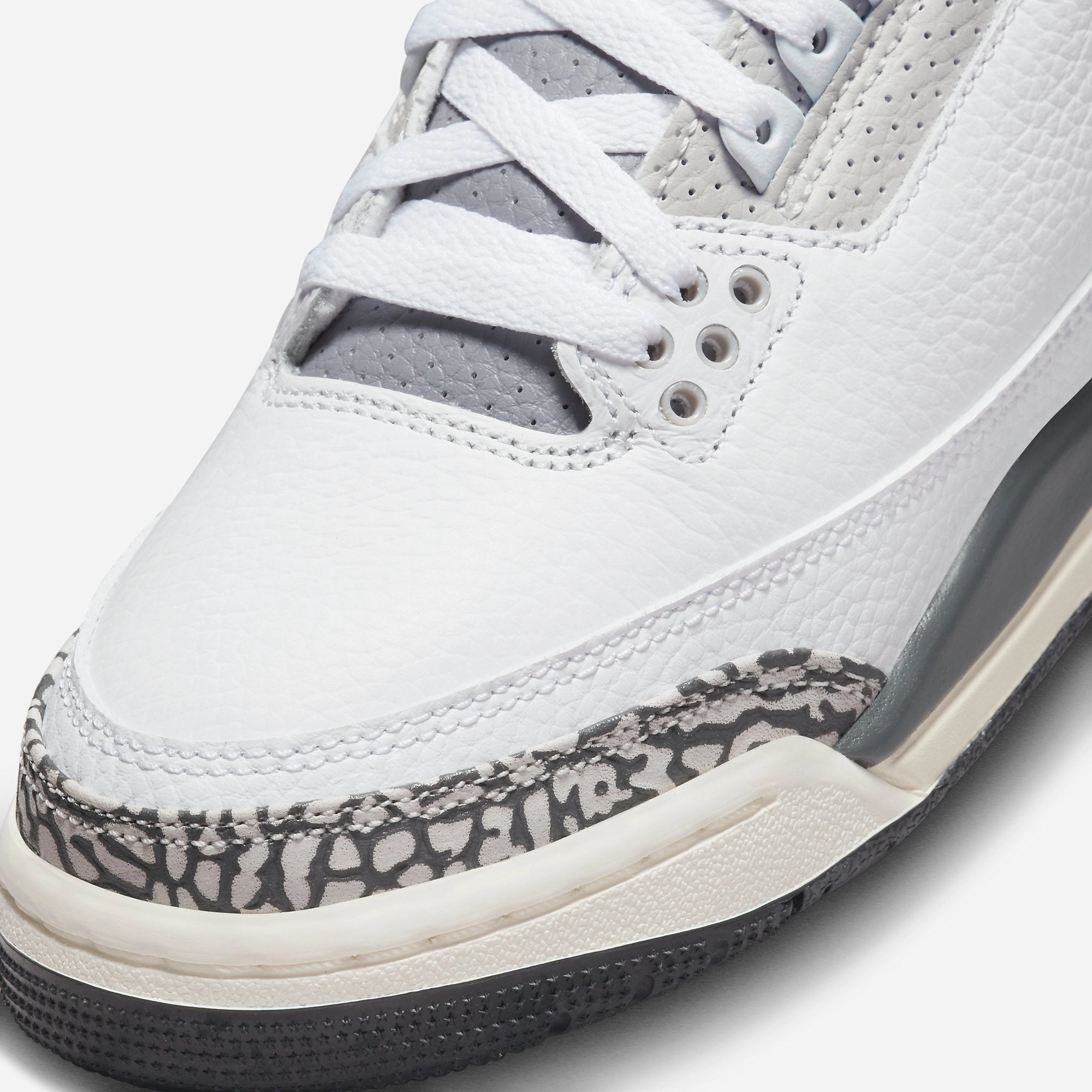 (GS) Air Jordan 3 Retro 'Hide N Sneak' (2023) DX6665-100 Air Jordan 3 Retro Throwback Sneakers