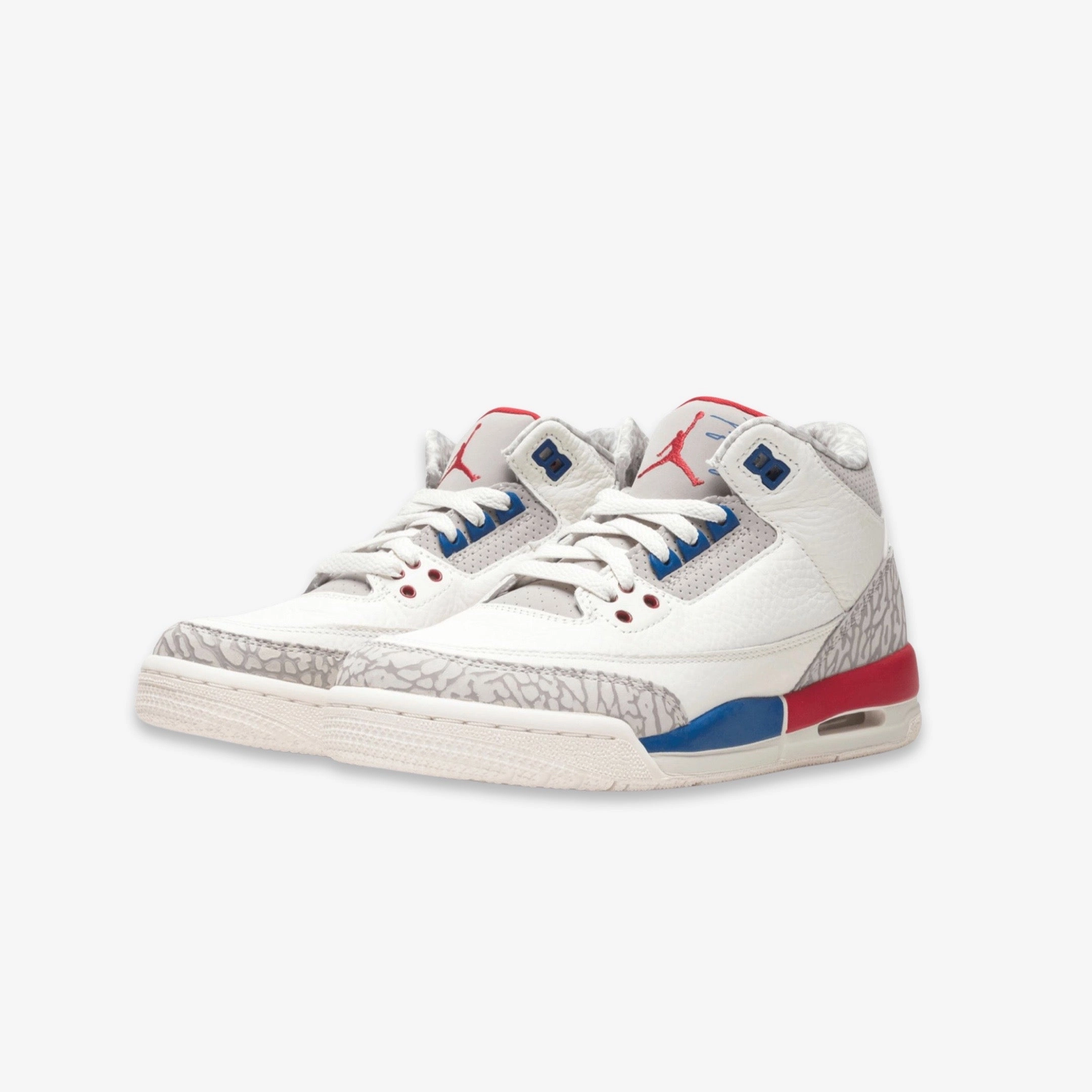 (GS) Air Jordan 3 Retro 'International Flight' (2018) 398614-140 Air Jordan 3 Retro Throwback Sneakers