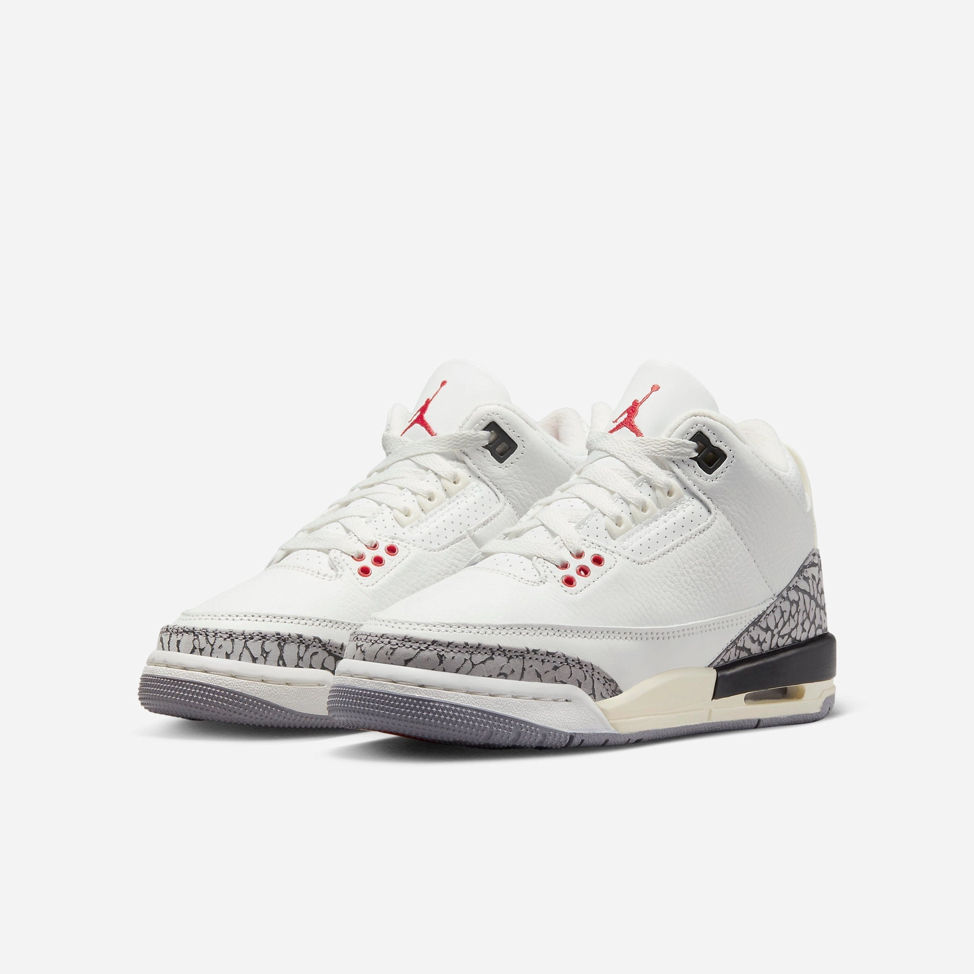(GS) Air Jordan 3 Retro 'Reimagined White Cement' (2023) DM0967-100 Air Jordan 3 Retro Throwback Sneakers