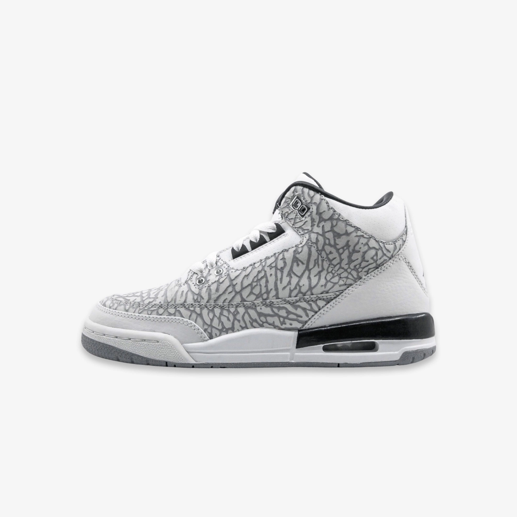 (GS) Air Jordan 3 Retro Flip 'White' (2007) 315768-101 Air Jordan 3 retro sneakers with throwback vibe