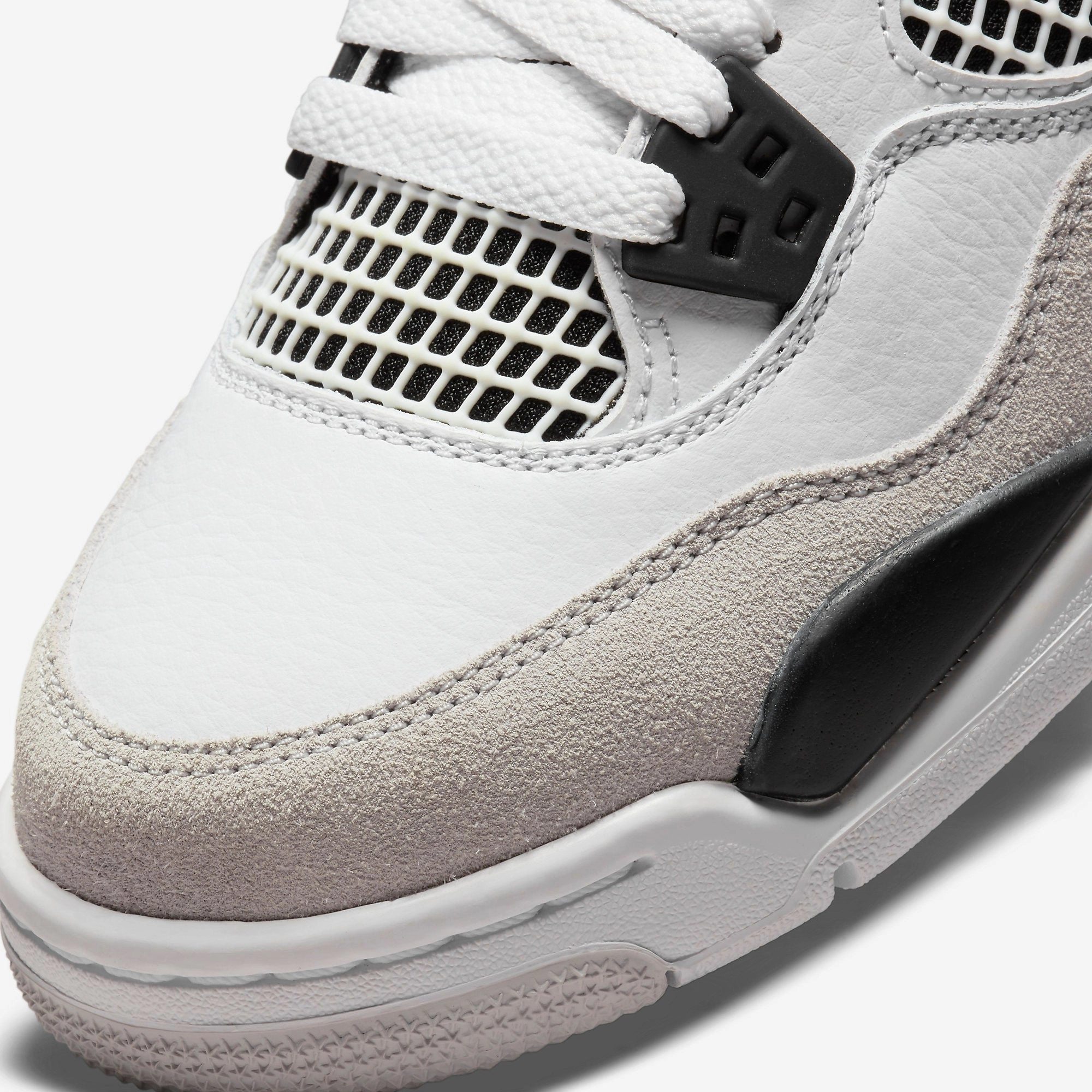 (GS) Air Jordan 4 Retro 'Military Black' (2022) 408452-111 Air Jordan 4 Visible Air Unit Sneakers