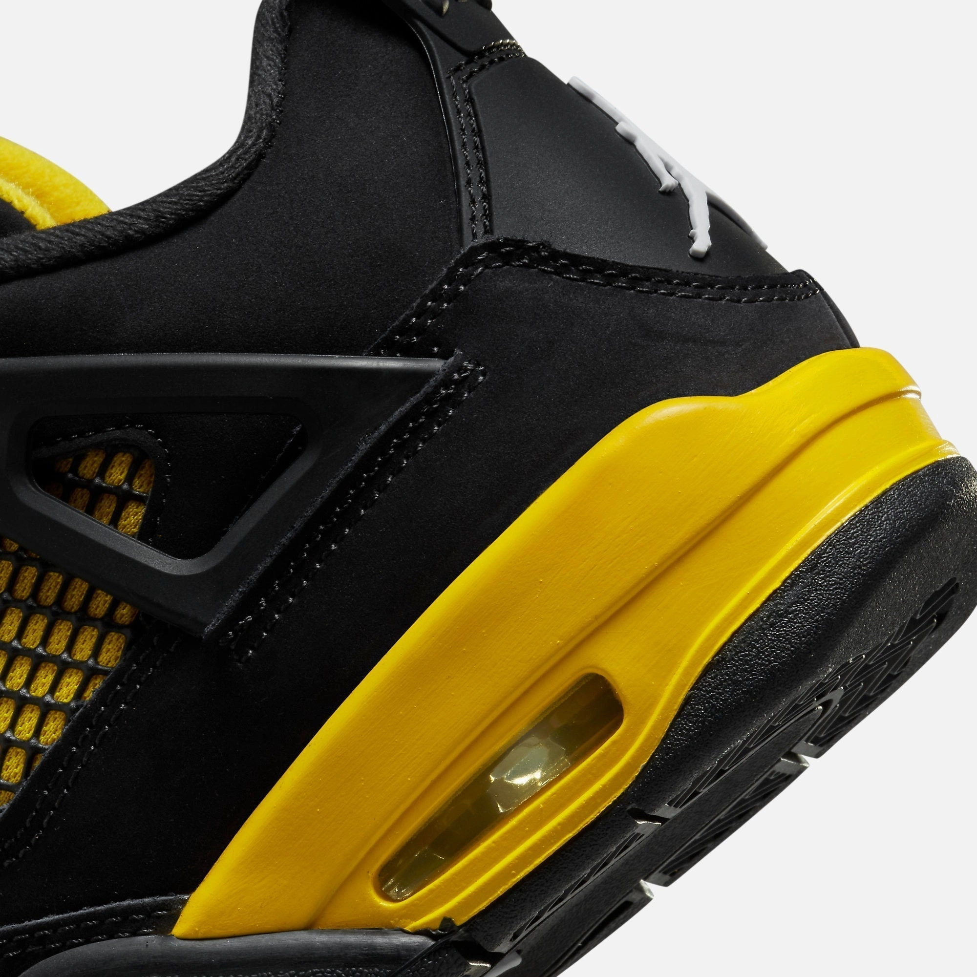 (GS) Air Jordan 4 Retro 'Thunder' (2023) 408452-017 Air Jordan 4 Visible Air Unit Sneakers