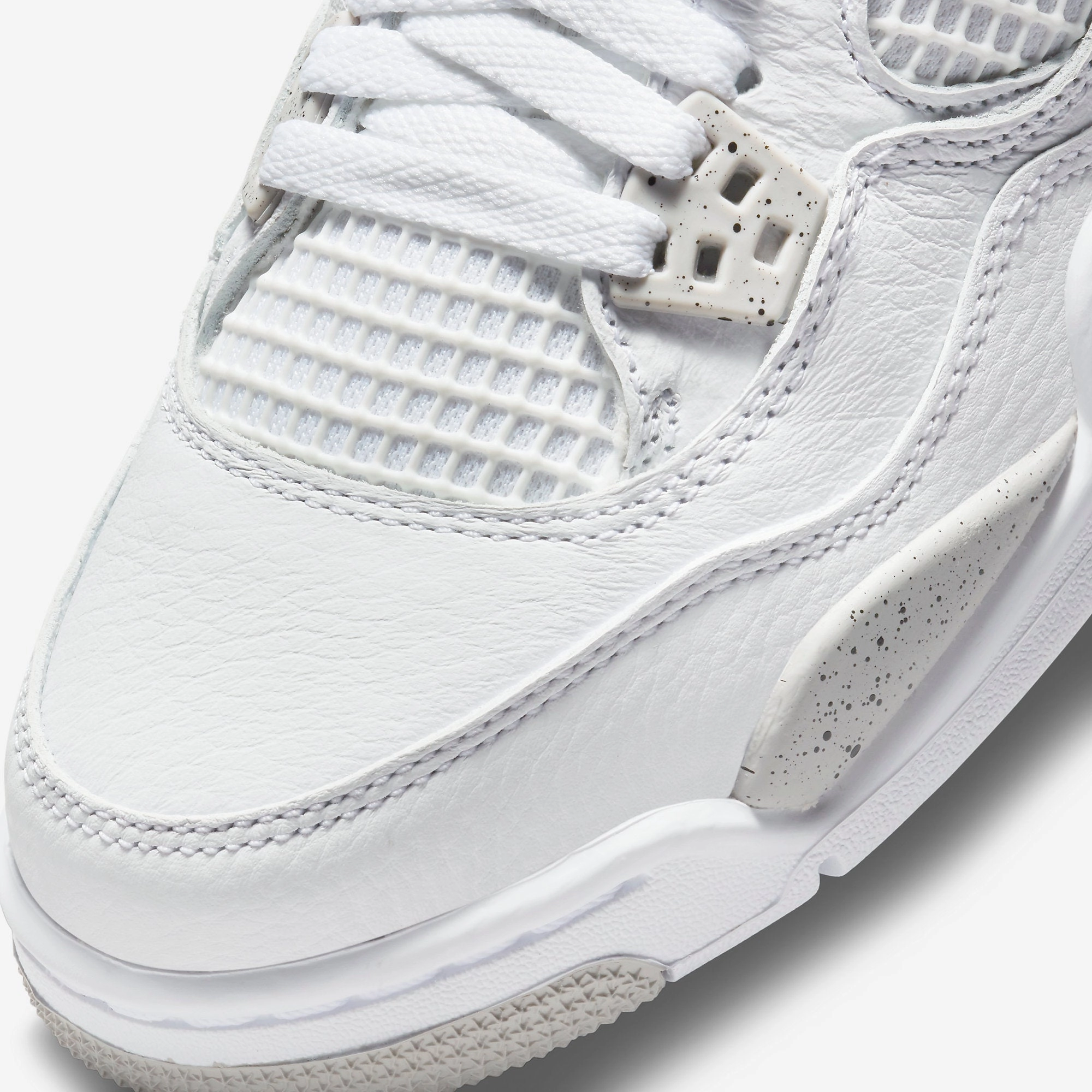 (GS) Air Jordan 4 Retro 'White Oreo' (2021) DJ4699-100 Air Jordan 4 Visible Air Unit Sneakers
