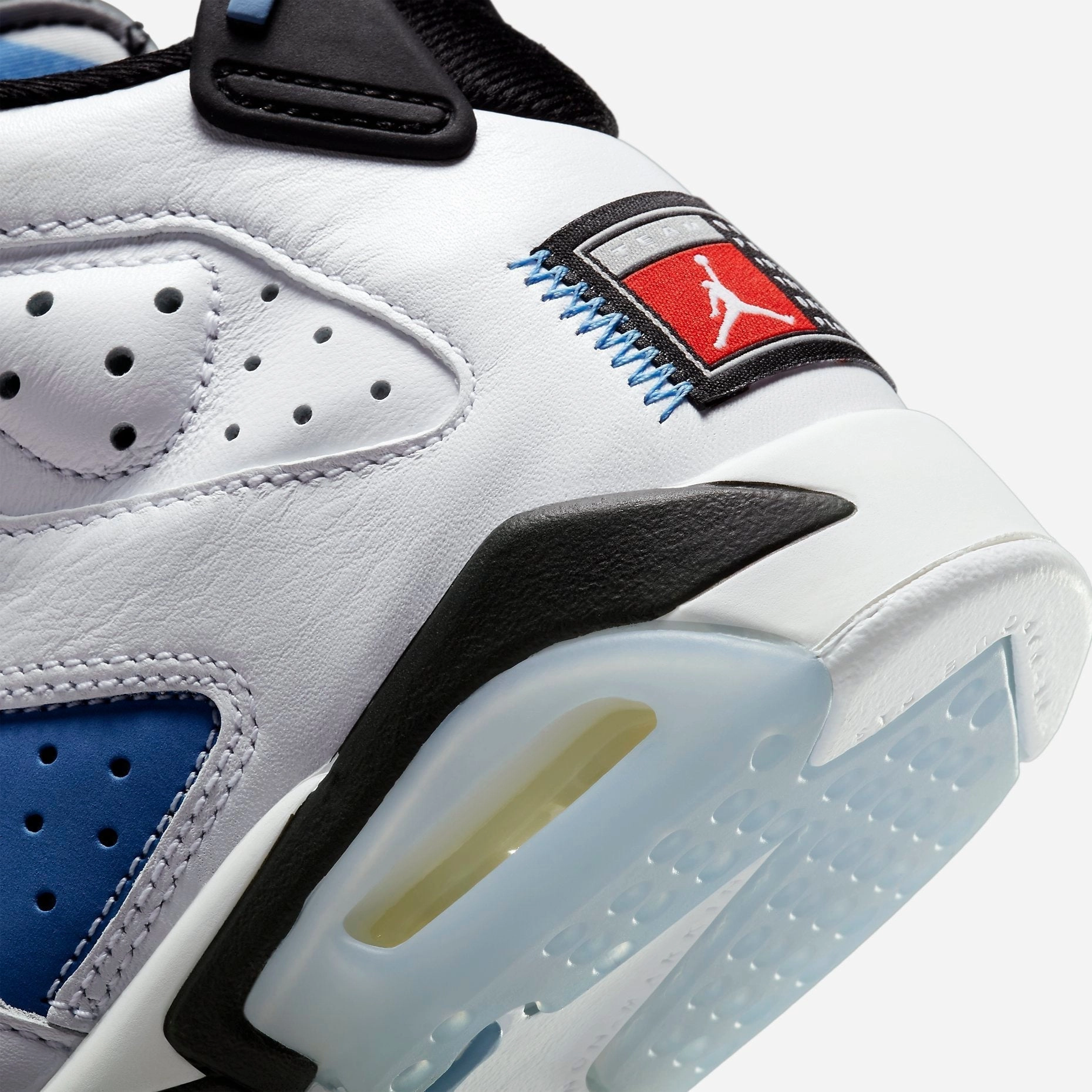 (GS) Air Jordan 6 Retro 'White / UNC University Blue' (2022) 384665-410 Air Jordan 6 Classic High-Top Sneakers