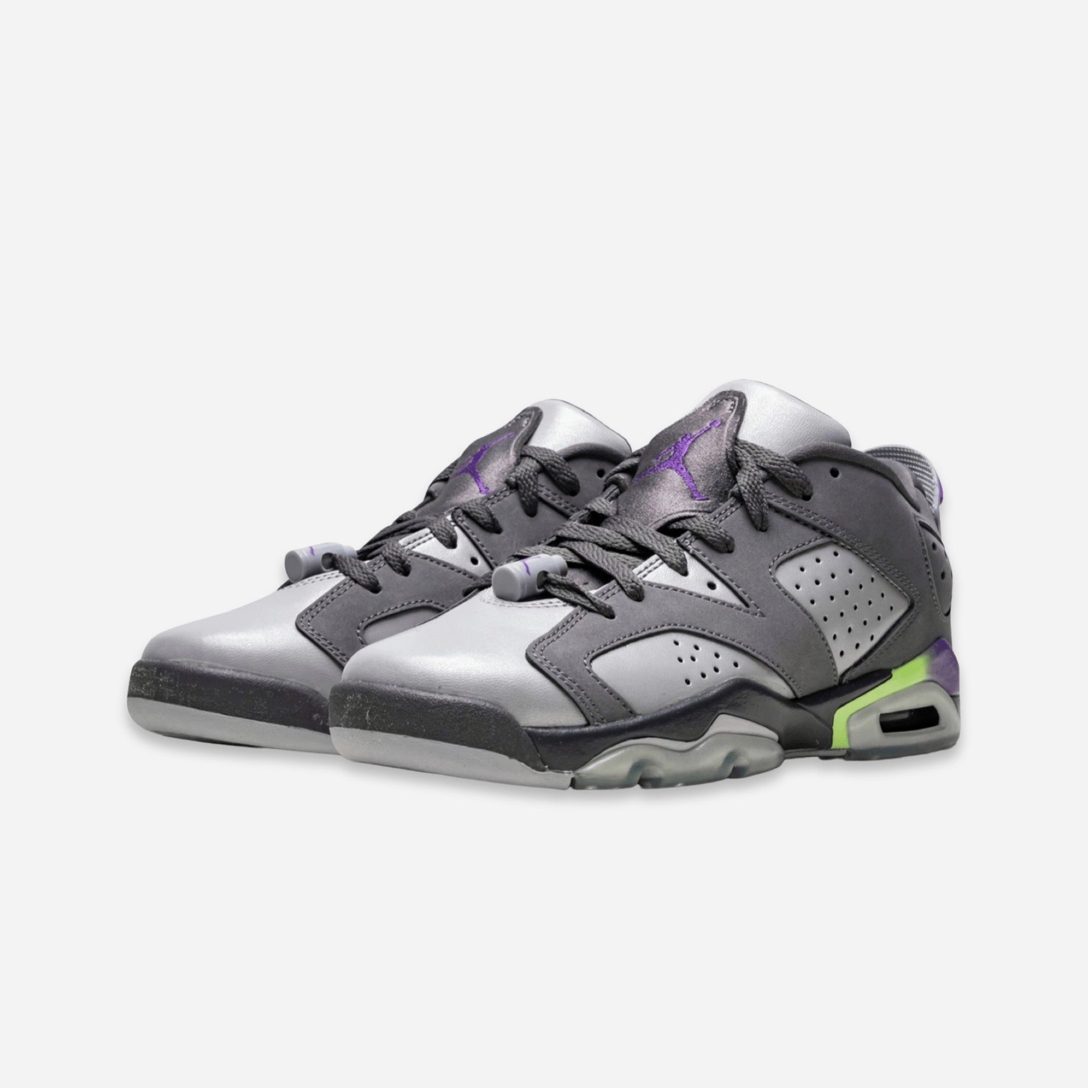(GS) Air Jordan 6 Retro Low 'Dark Grey' (2015) 768878-008 Air Jordan 6 Classic High-Top Sneakers