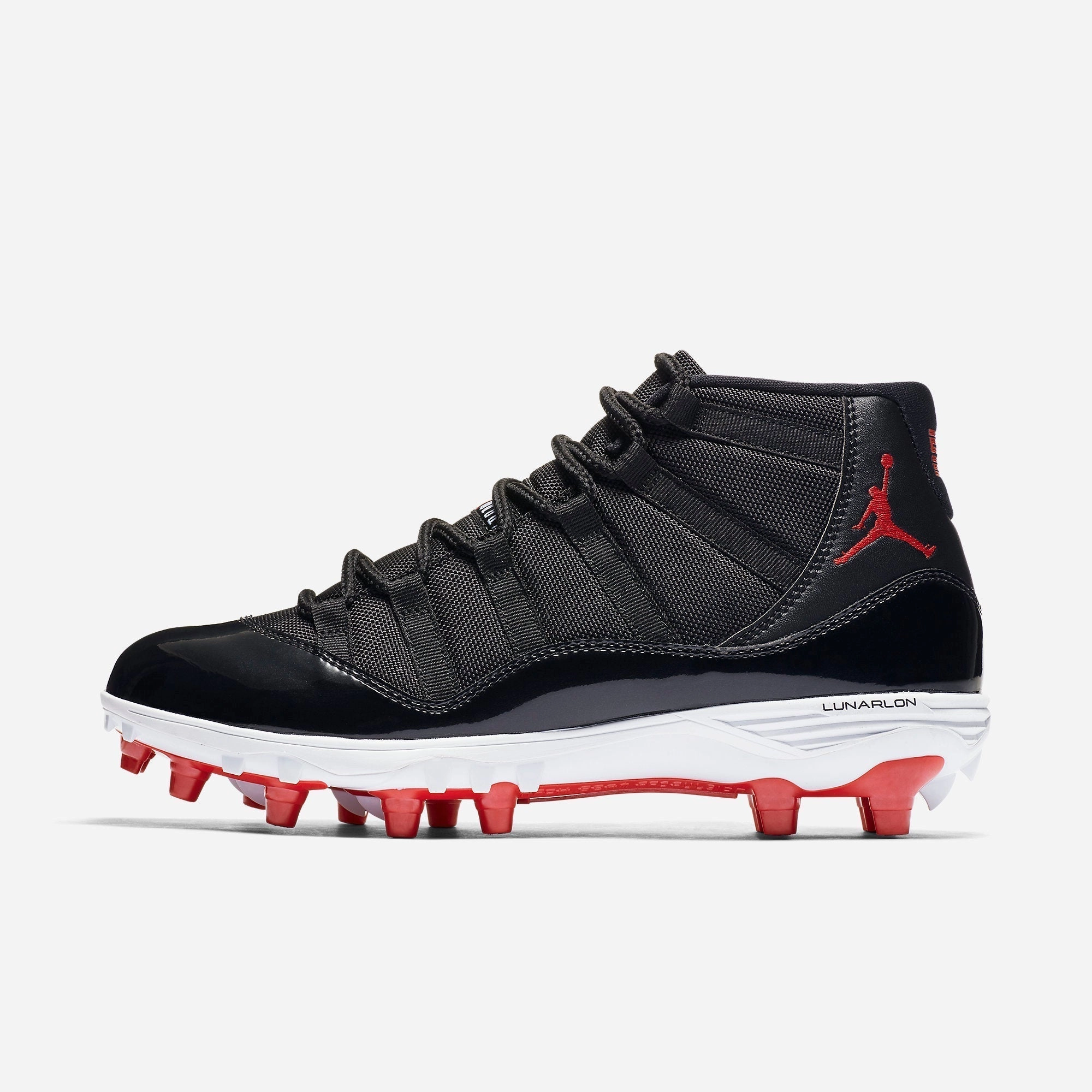(Men's) Air Jordan 11 Retro Cleat TD 'Bred' (2018) AO1561-010 Air Jordan 11 basketball shoes with patent look