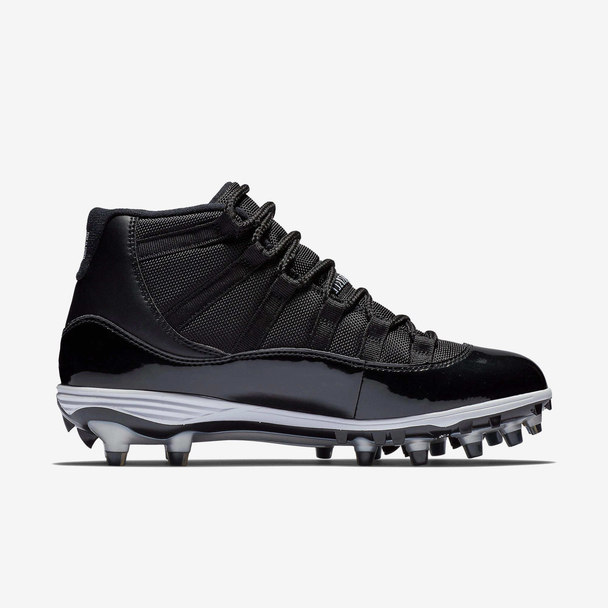 (Men's) Air Jordan 11 Retro Cleat TD 'Oreo' (2018) AO1561-011 Air Jordan 11 Patent Basketball Shoes