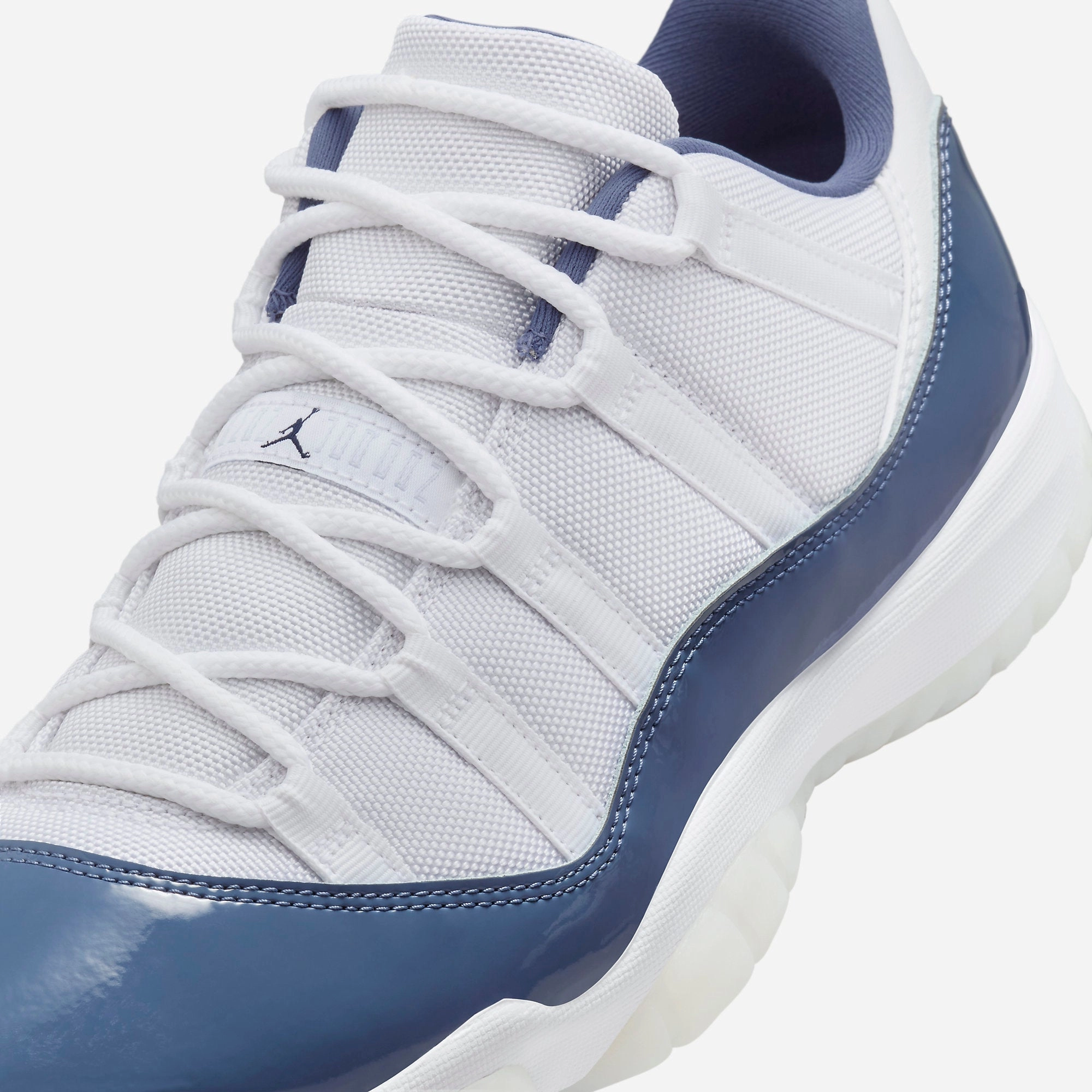 (Men's) Air Jordan 11 Retro Low 'Diffused Blue / Midnight Navy' (2024) FV5104-104 Air Jordan 11 Patent Basketball Shoes