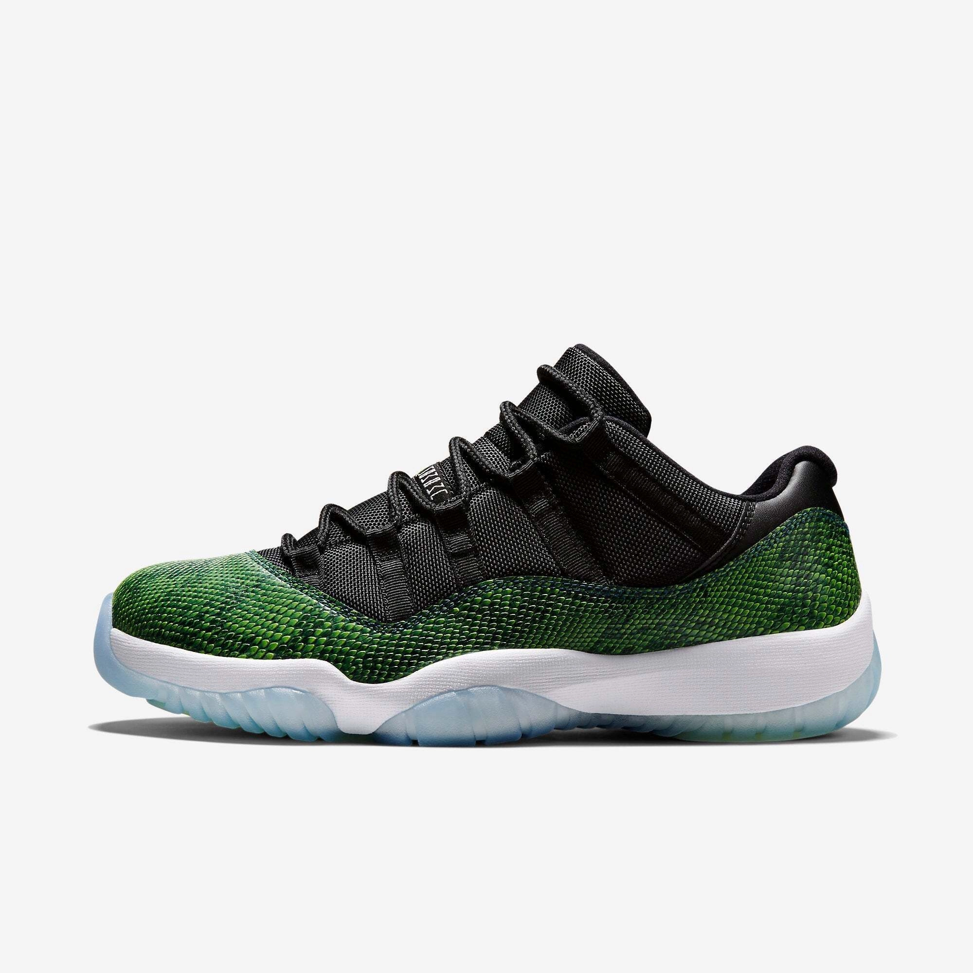 (Men's) Air Jordan 11 Retro Low 'Green Snakeskin' (2014) 528895-033 Air Jordan 11 basketball shoes with patent look