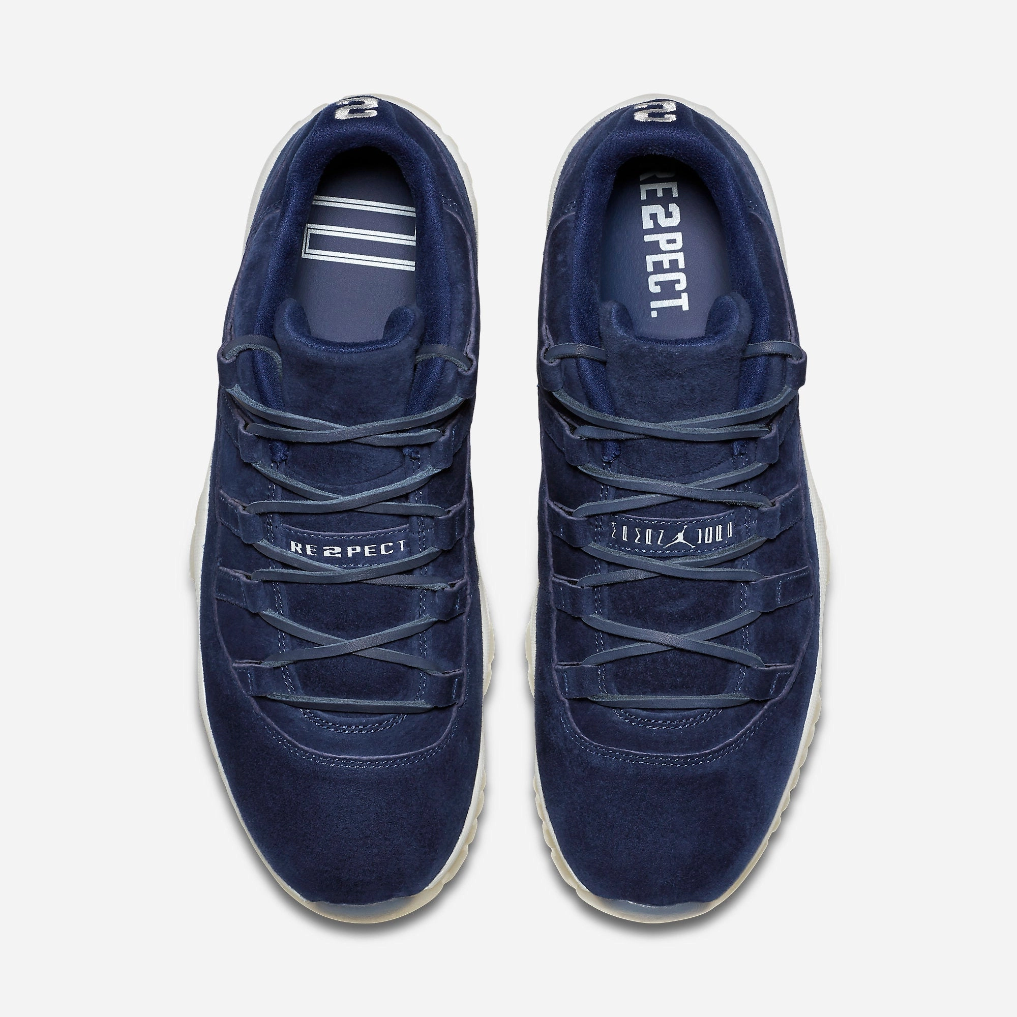 (Men's) Air Jordan 11 Retro Low 'Re2pect Derek Jeter' (2018) AV2187-441 Air Jordan 11 Patent Basketball Shoes