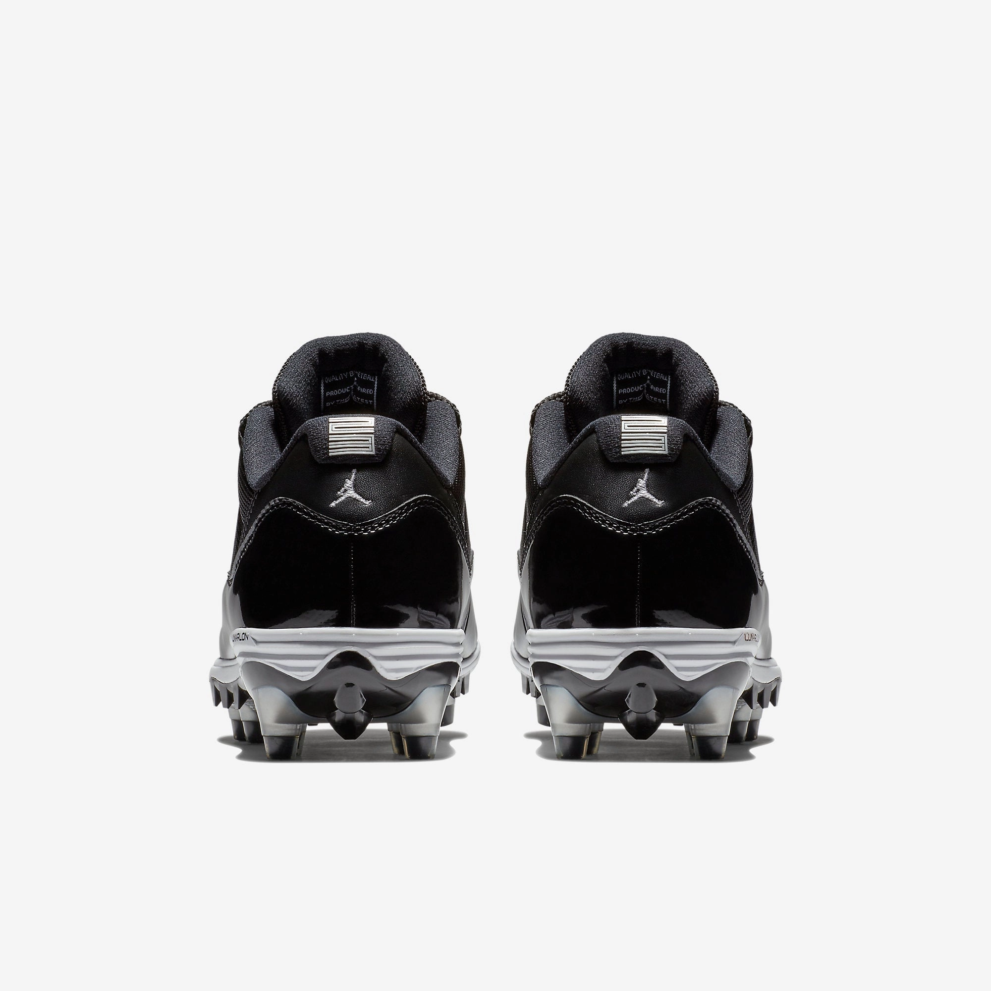 (Men's) Air Jordan 11 Retro Low Cleat TD 'Oreo' (2018) AO1560-011 Air Jordan 11 Patent Basketball Shoes