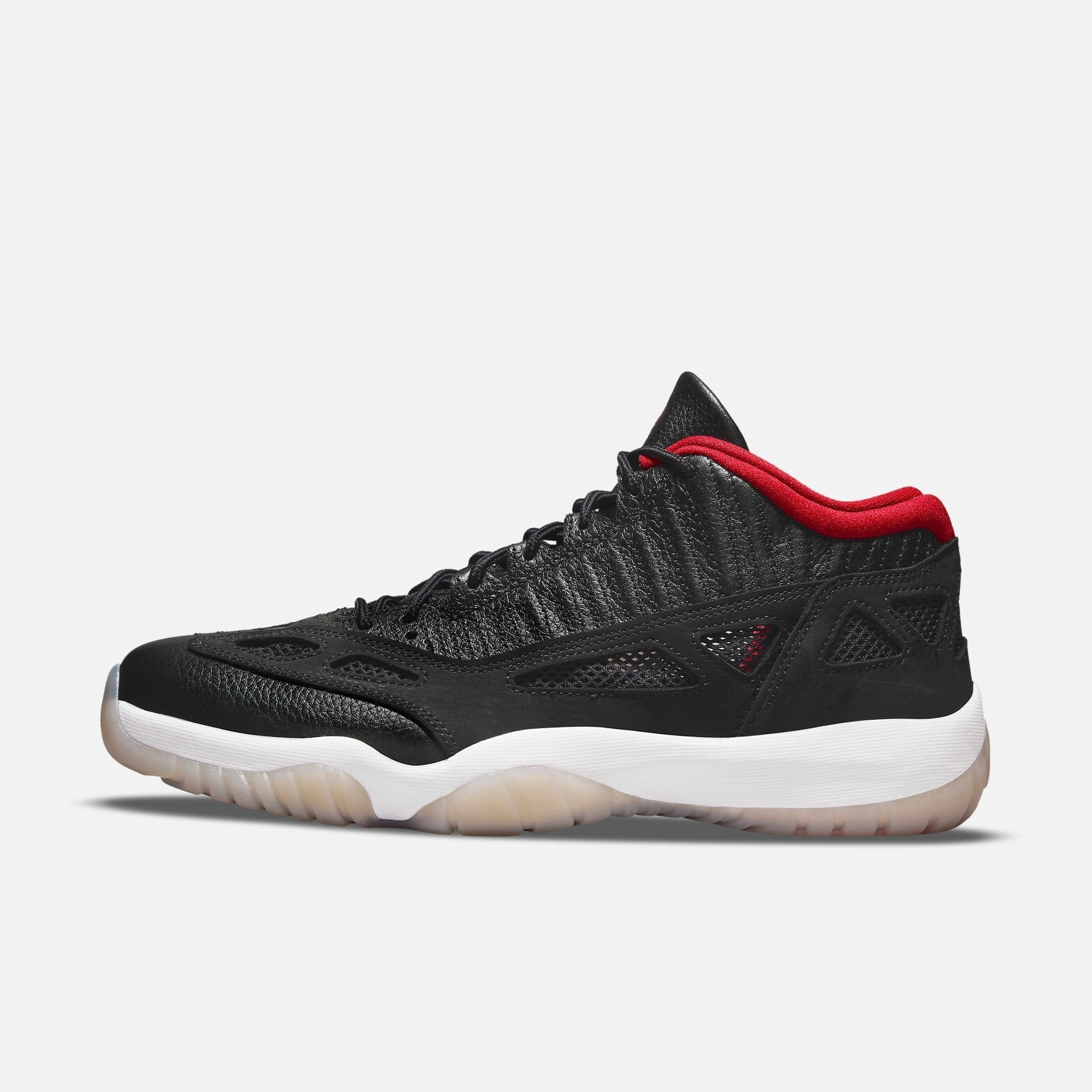 (Men's) Air Jordan 11 Retro Low IE 'Bred' (2021) 919712-023 Air Jordan 11 basketball shoes with patent look