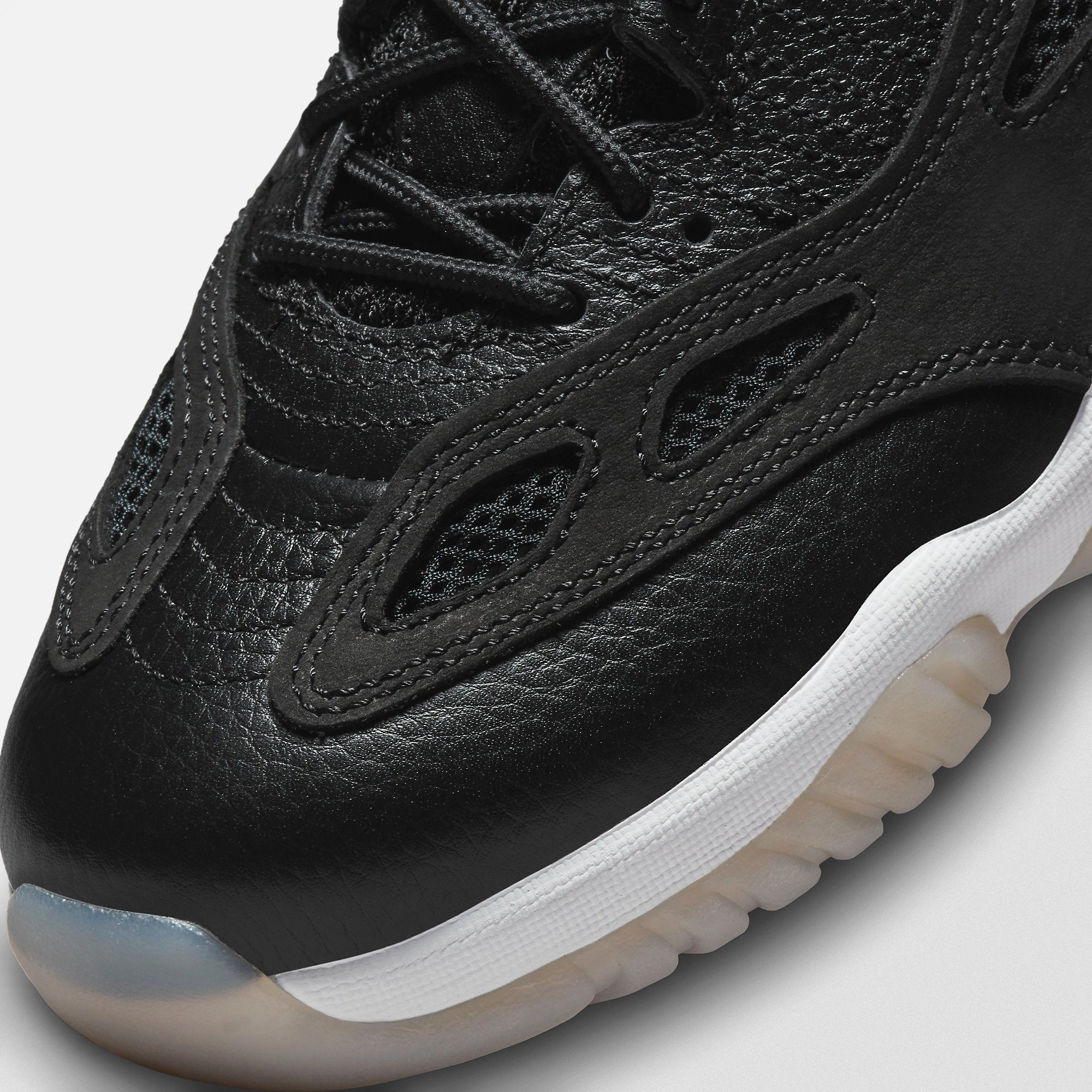 (Men's) Air Jordan 11 Retro Low IE 'Bred' (2021) 919712-023 Air Jordan 11 Patent Basketball Shoes
