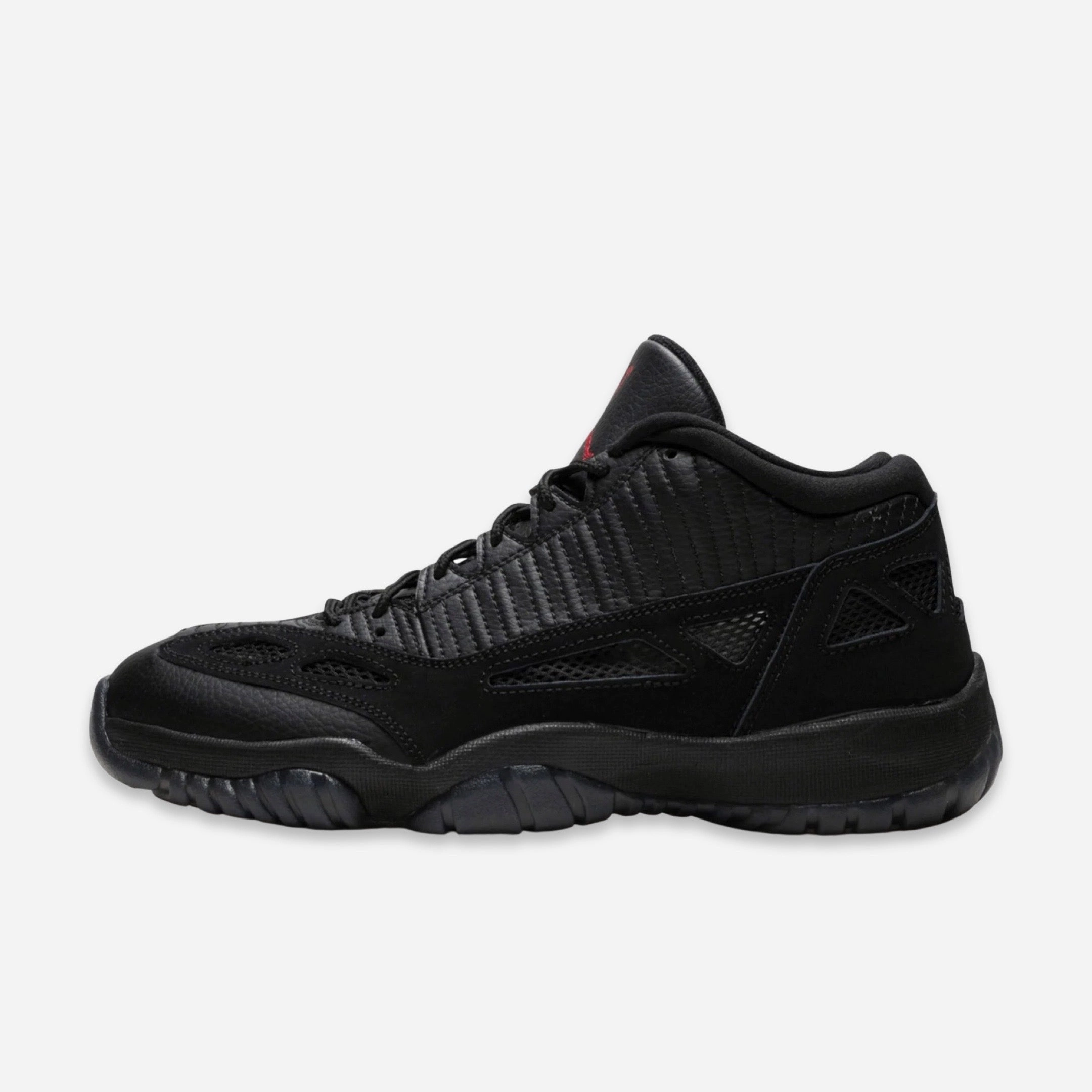 (Men's) Air Jordan 11 Retro Low IE 'Referee' (2015) 306008-003 Air Jordan 11 basketball shoes with patent look