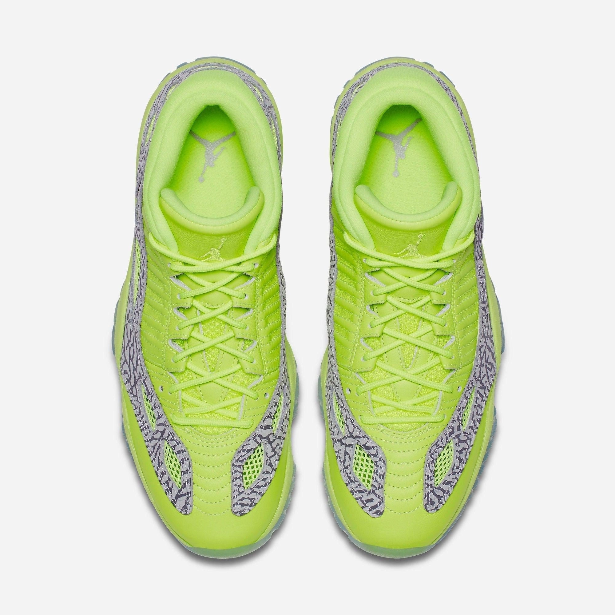 (Men's) Air Jordan 11 Retro Low IE 'Volt' (2018) 919712-700 Air Jordan 11 Patent Basketball Shoes