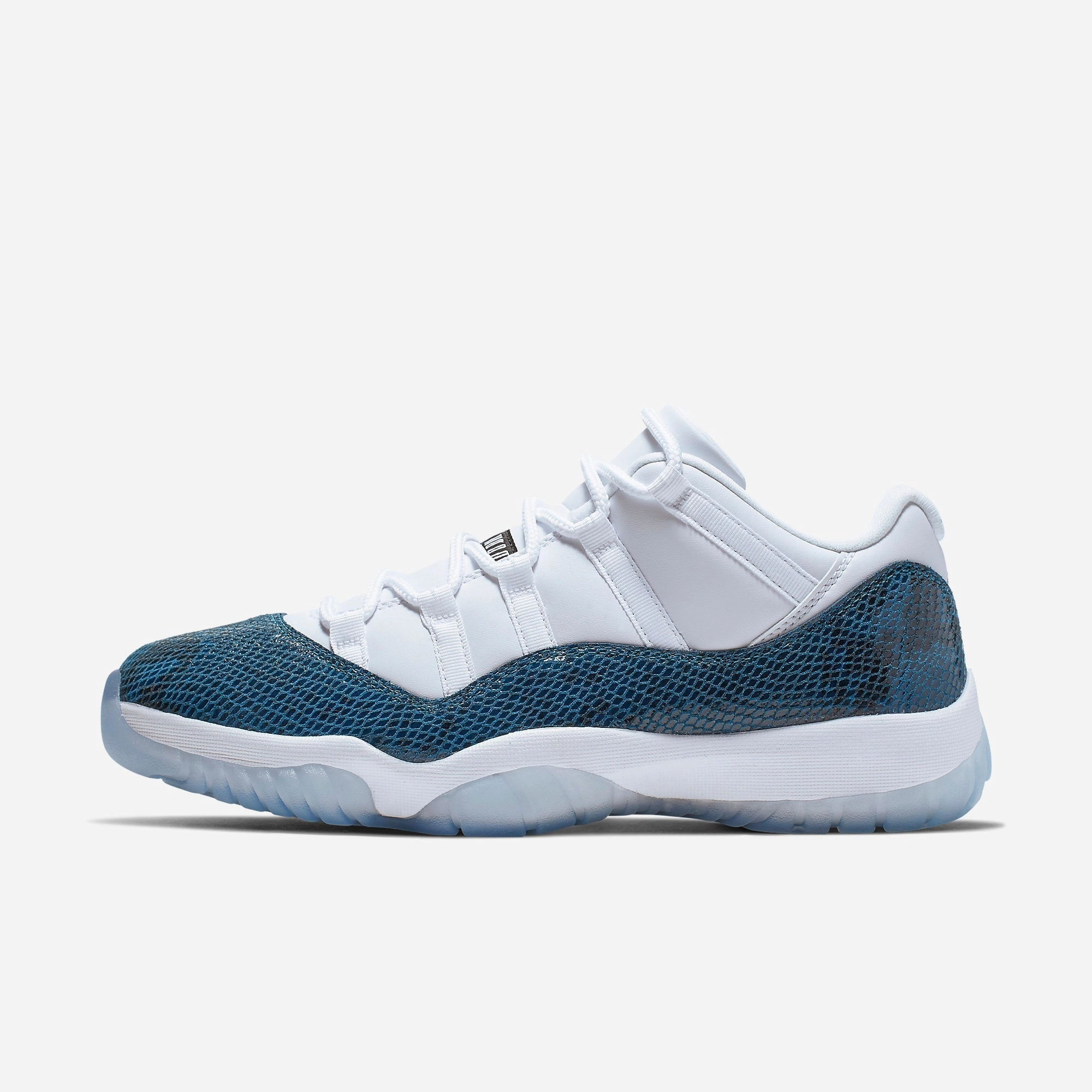 (Men's) Air Jordan 11 Retro Low LE 'Navy Snakeskin' (2019) CD6846-102 Air Jordan 11 basketball shoes with patent look