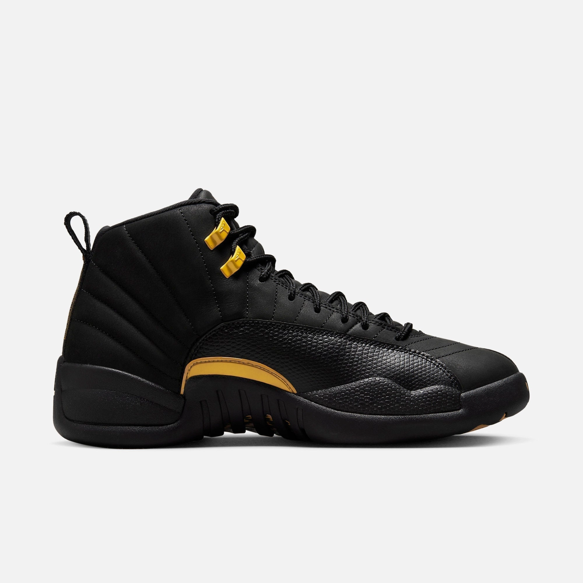 (Men's) Air Jordan 12 Retro 'Black / Taxi' (2022) CT8013-071 Air Jordan 12 Game-Ready Sneakers