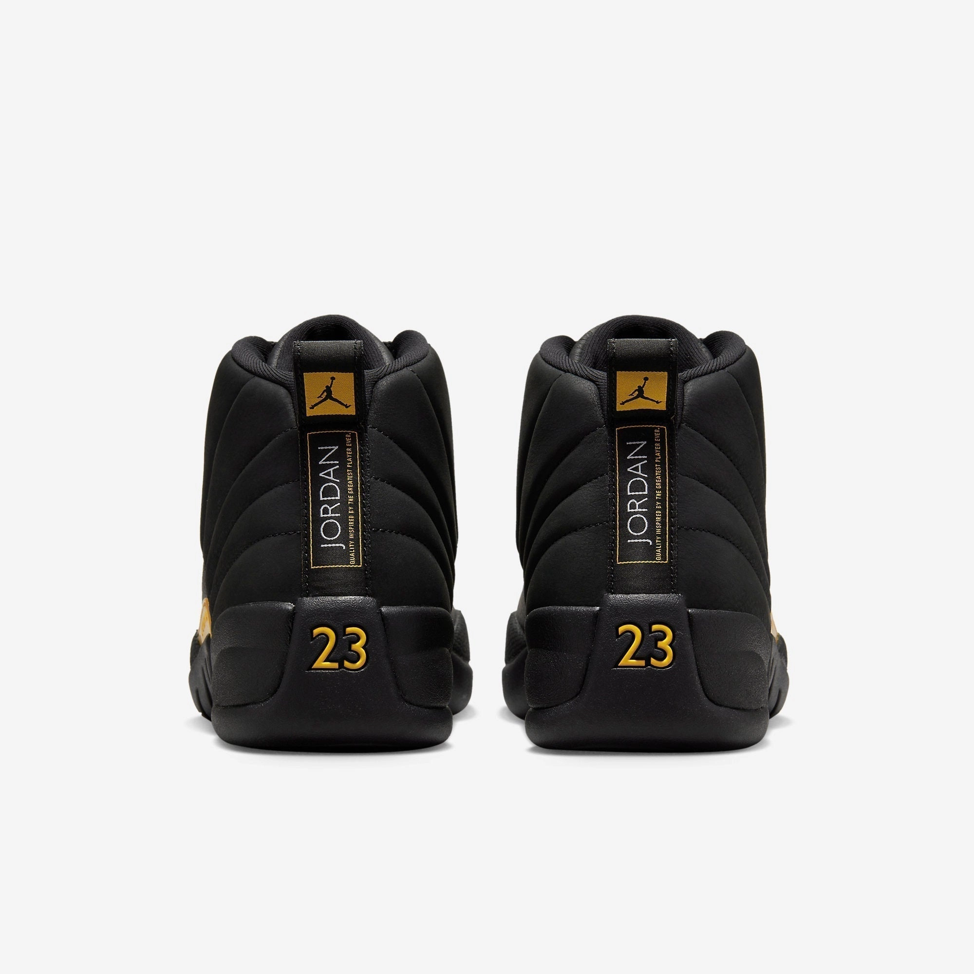 (Men's) Air Jordan 12 Retro 'Black / Taxi' (2022) CT8013-071 Air Jordan 12 Game-Ready Sneakers