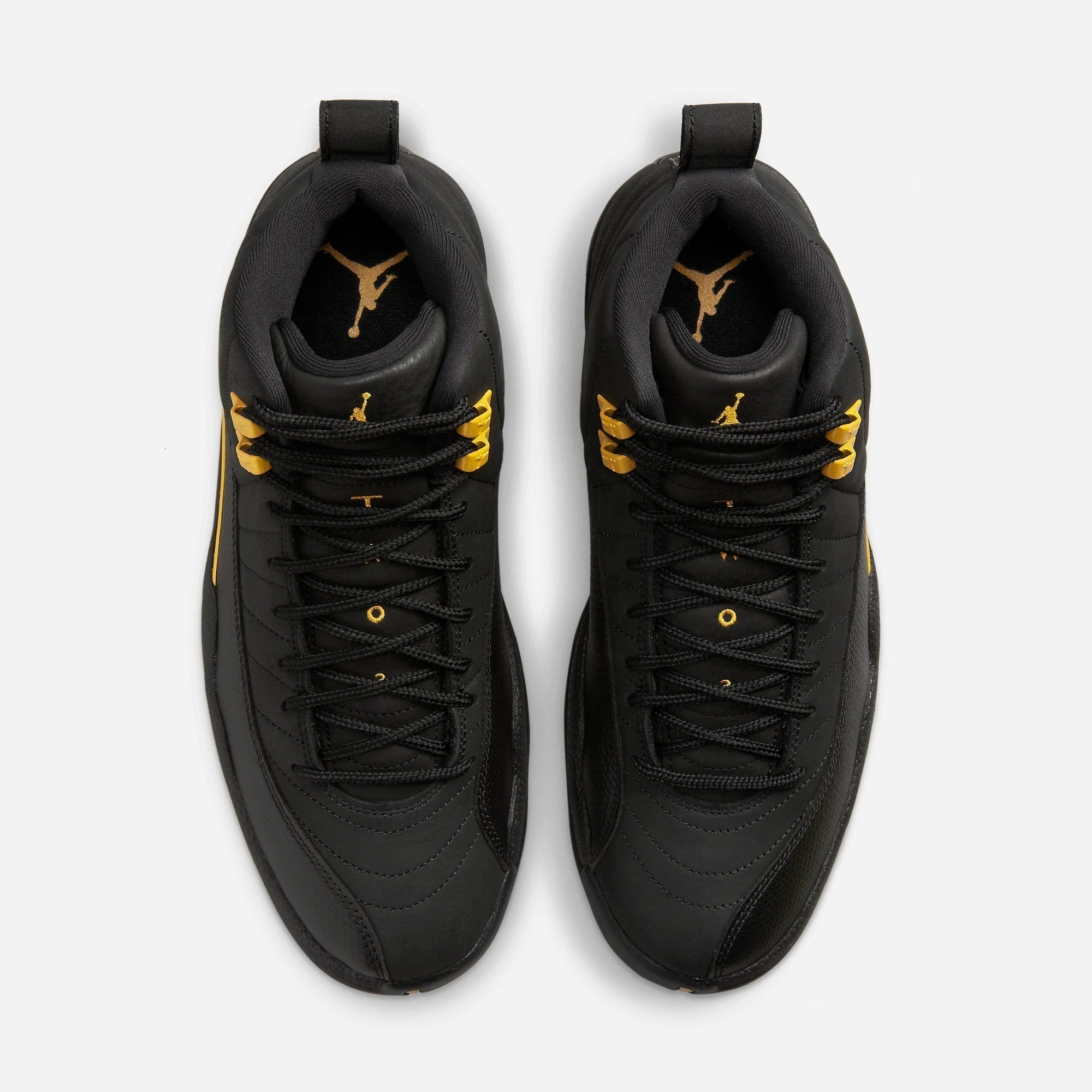 (Men's) Air Jordan 12 Retro 'Black / Taxi' (2022) CT8013-071 Air Jordan 12 Game-Ready Sneakers