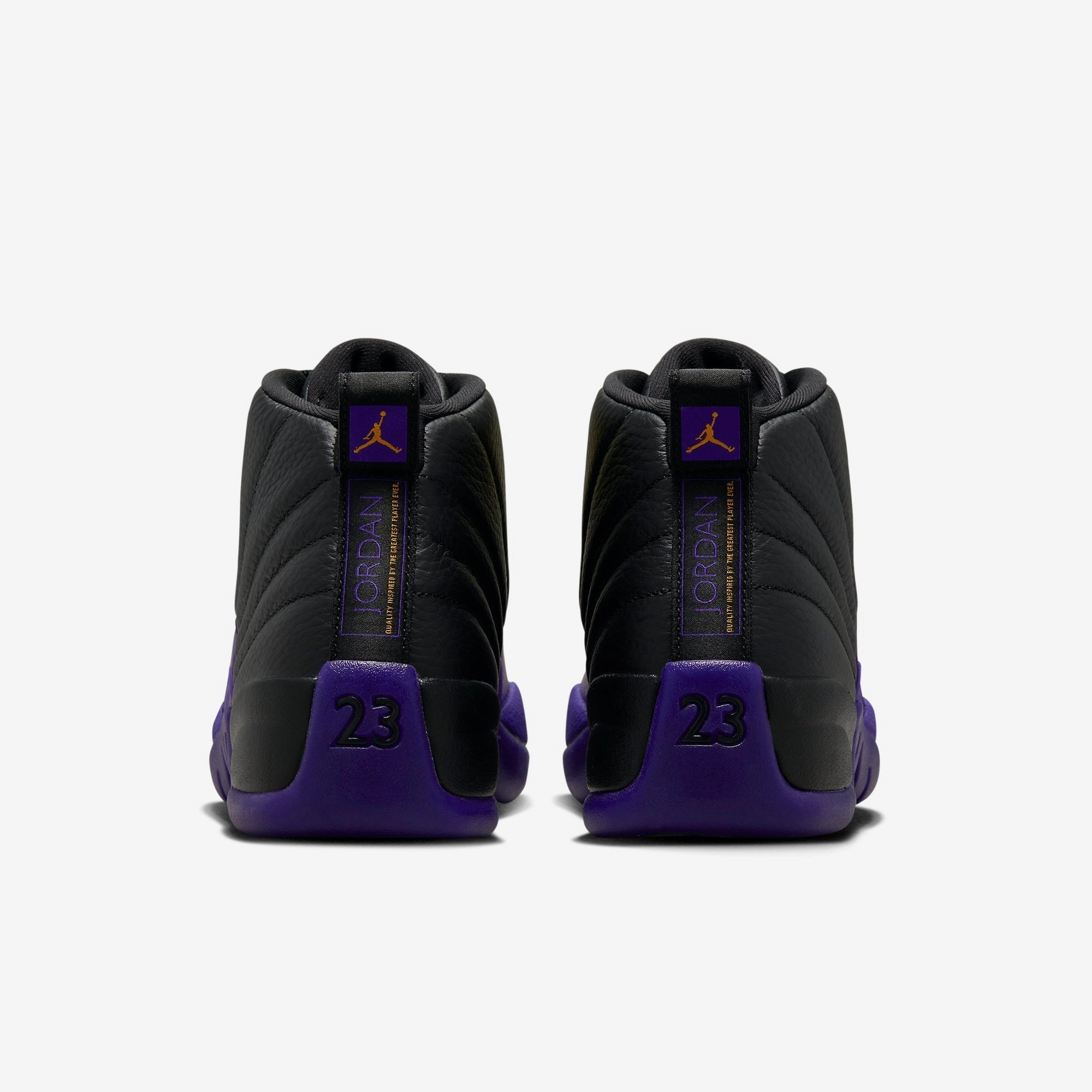 (Men's) Air Jordan 12 Retro 'Field Purple' (2023) CT8013-057 Air Jordan 12 Game-Ready Sneakers