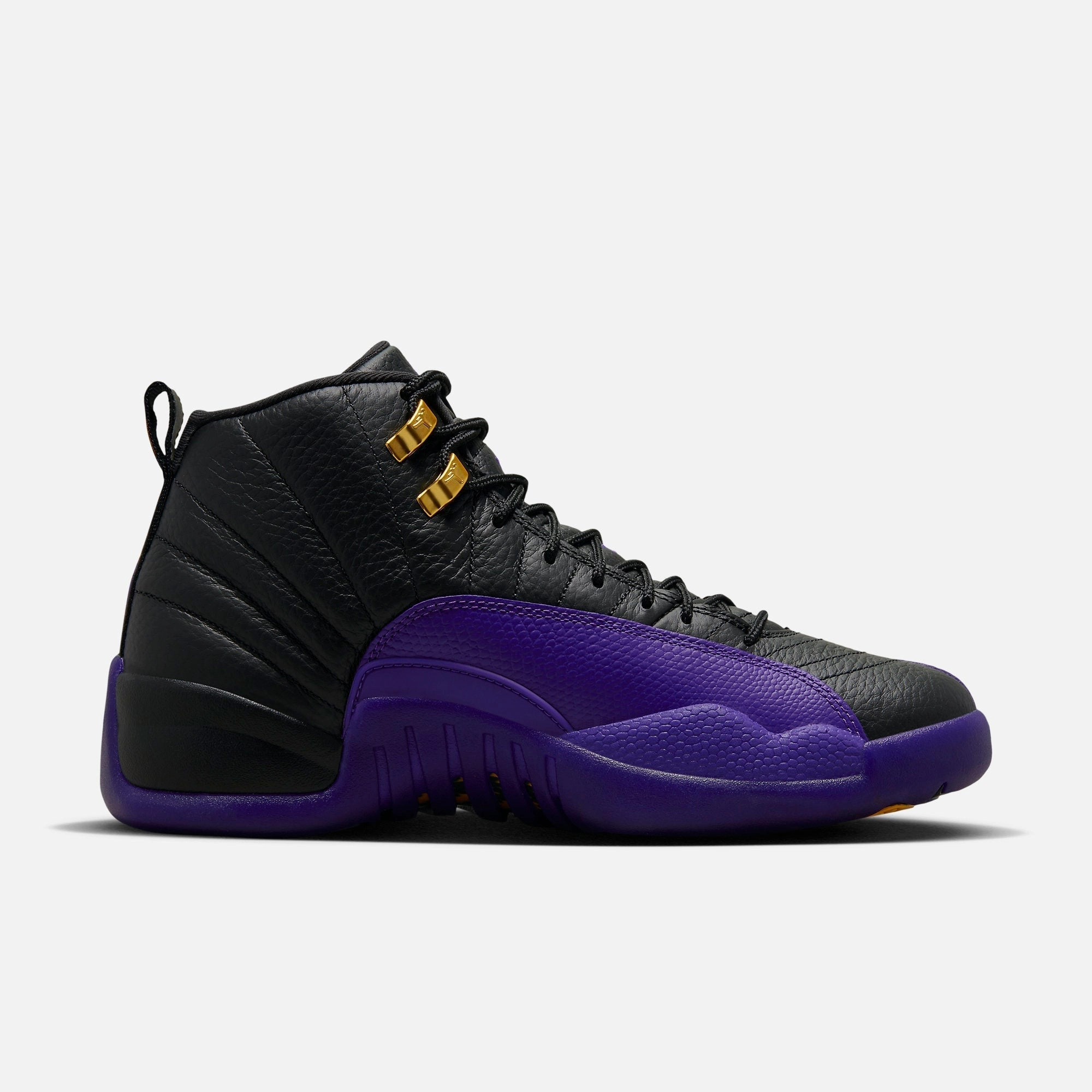 (Men's) Air Jordan 12 Retro 'Field Purple' (2023) CT8013-057 Air Jordan 12 Game-Ready Sneakers