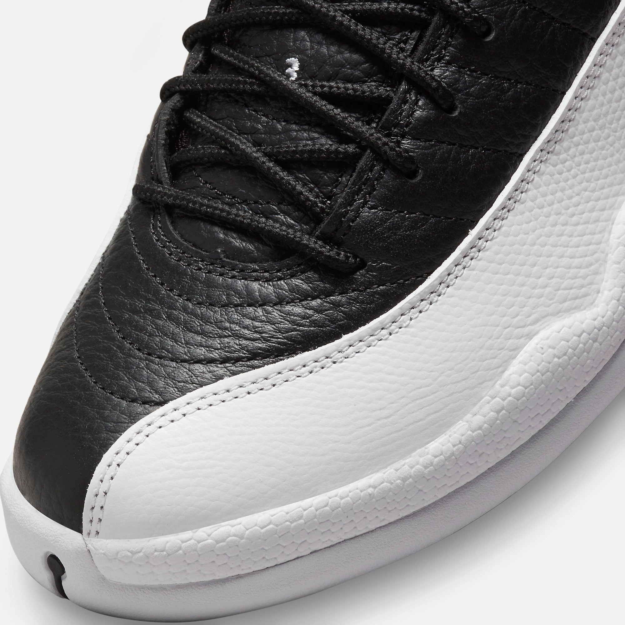 (Men's) Air Jordan 12 Retro 'Playoffs' (2022) CT8013-006 Air Jordan 12 Game-Ready Sneakers