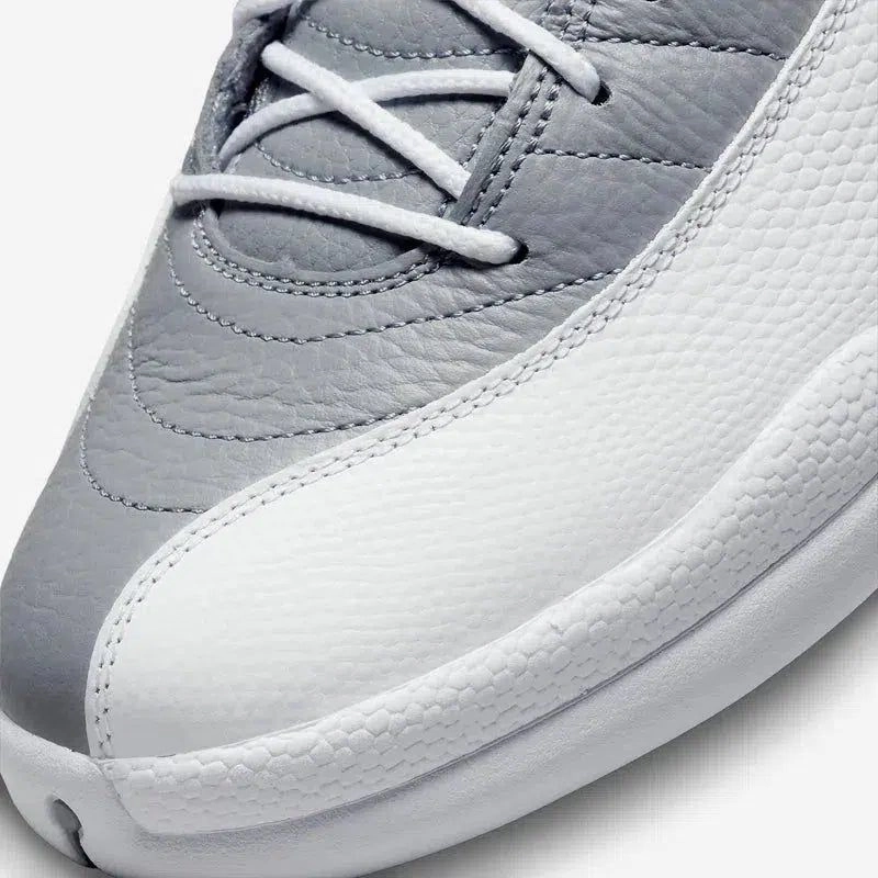 (Men's) Air Jordan 12 Retro 'Stealth' (2022) CT8013-015 Air Jordan 12 Game-Ready Sneakers