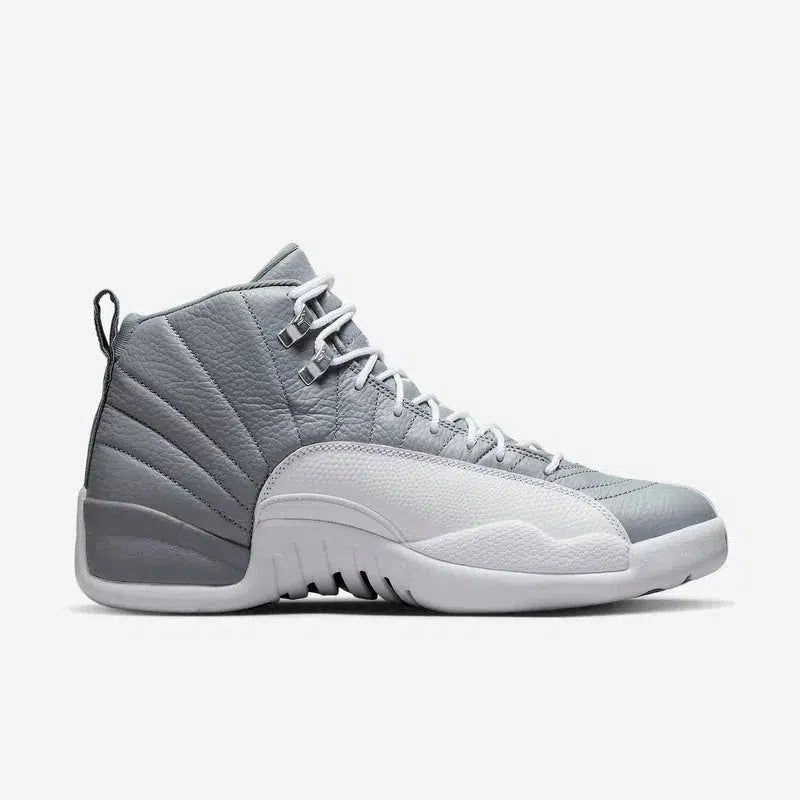 (Men's) Air Jordan 12 Retro 'Stealth' (2022) CT8013-015 Air Jordan 12 Game-Ready Sneakers