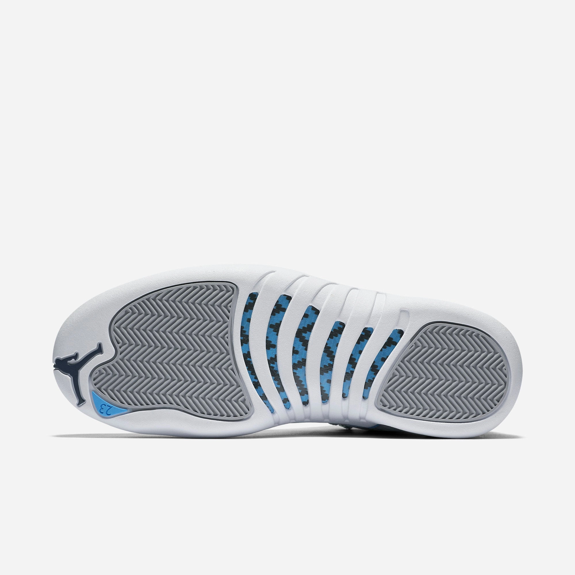 (Men's) Air Jordan 12 Retro 'UNC University Blue' (2016) 130690-007 Air Jordan 12 Game-Ready Sneakers