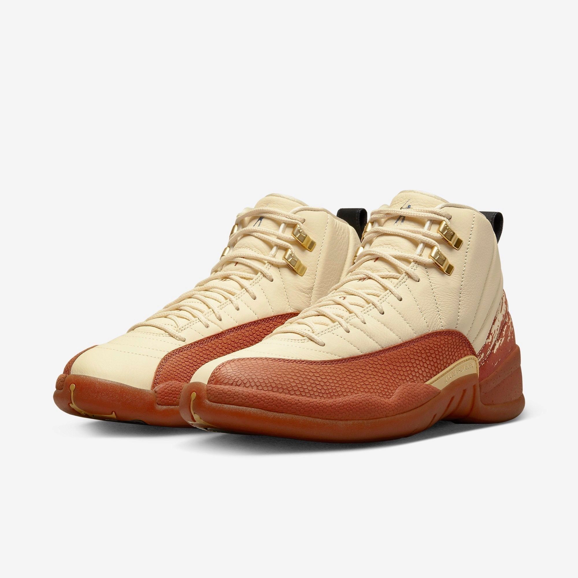 (Men's) Air Jordan 12 Retro SP x Eastside Golf 'Out of the Clay' (2022) DV1758-108 Air Jordan 12 Game-Ready Sneakers