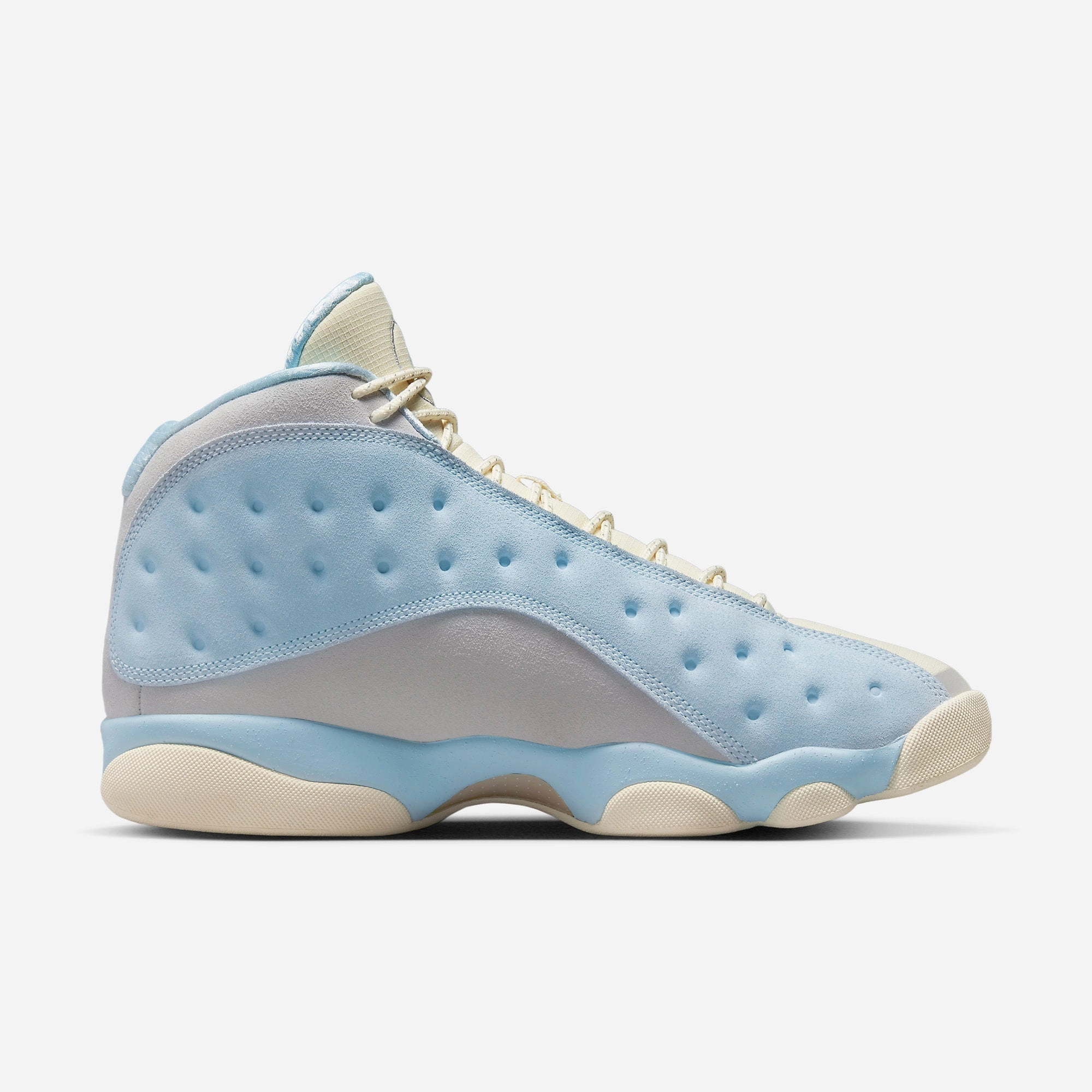 (Men's) Air Jordan 13 Retro x SoleFly 'Id Rather Be Fishing' (2022) DX5763-100 Air Jordan 13 Bold Sole Basketball Shoes
