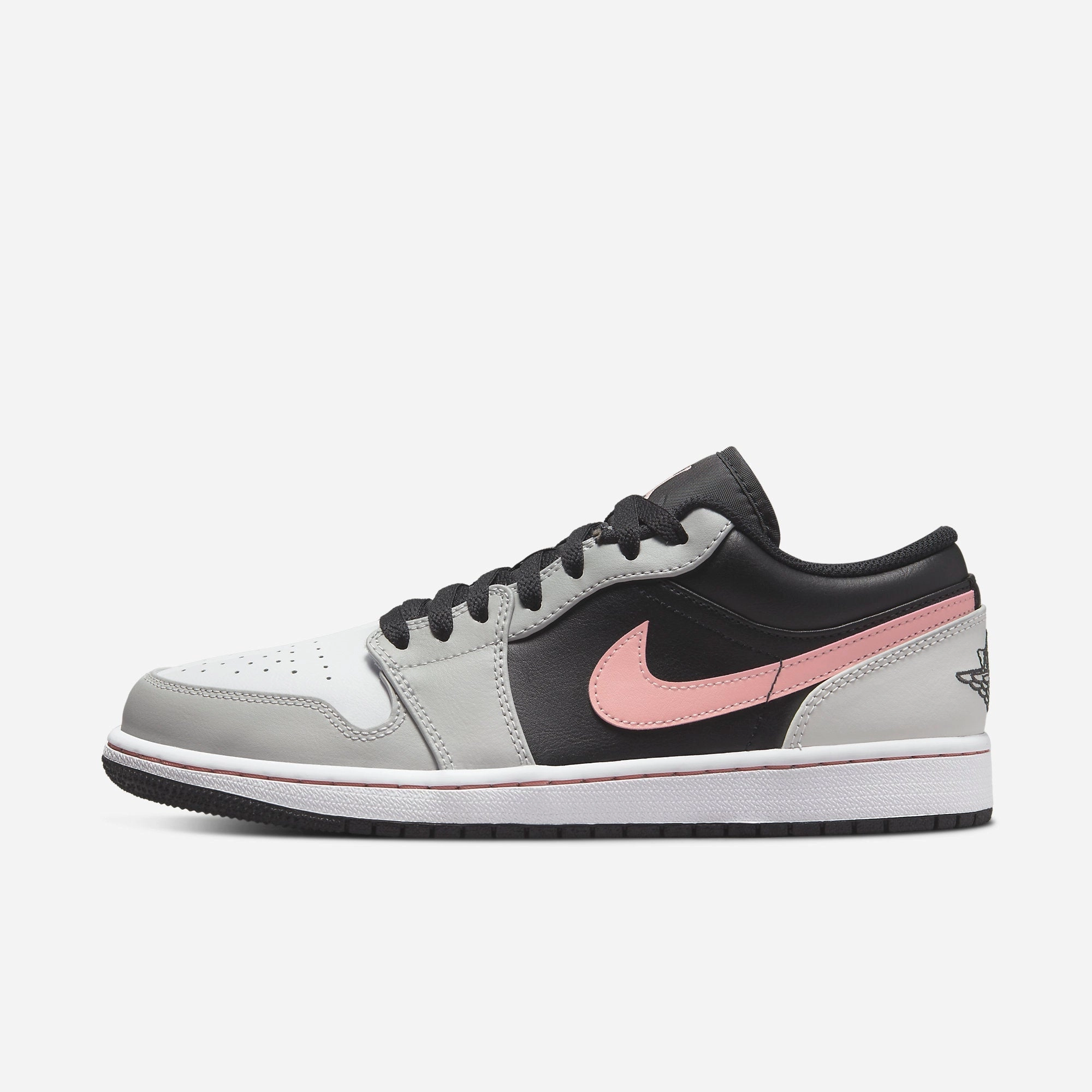 (Men's) Air Jordan 1 Low 'Grey Fog' (2022) 553558-062 Iconic Air Jordan 1 shoes with bold accents