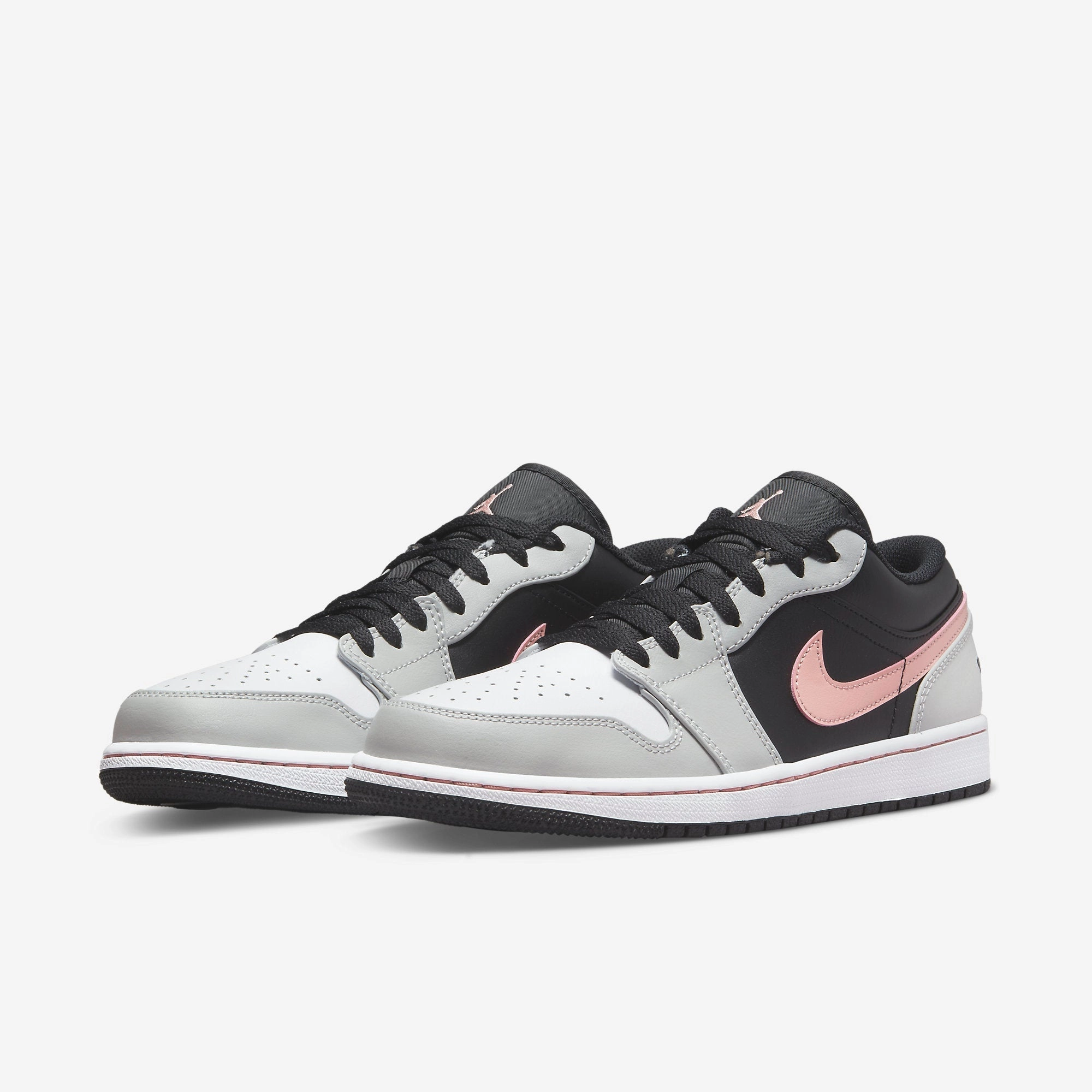(Men's) Air Jordan 1 Low 'Grey Fog' (2022) 553558-062 Air Jordan 1 Timeless Heritage Shoes