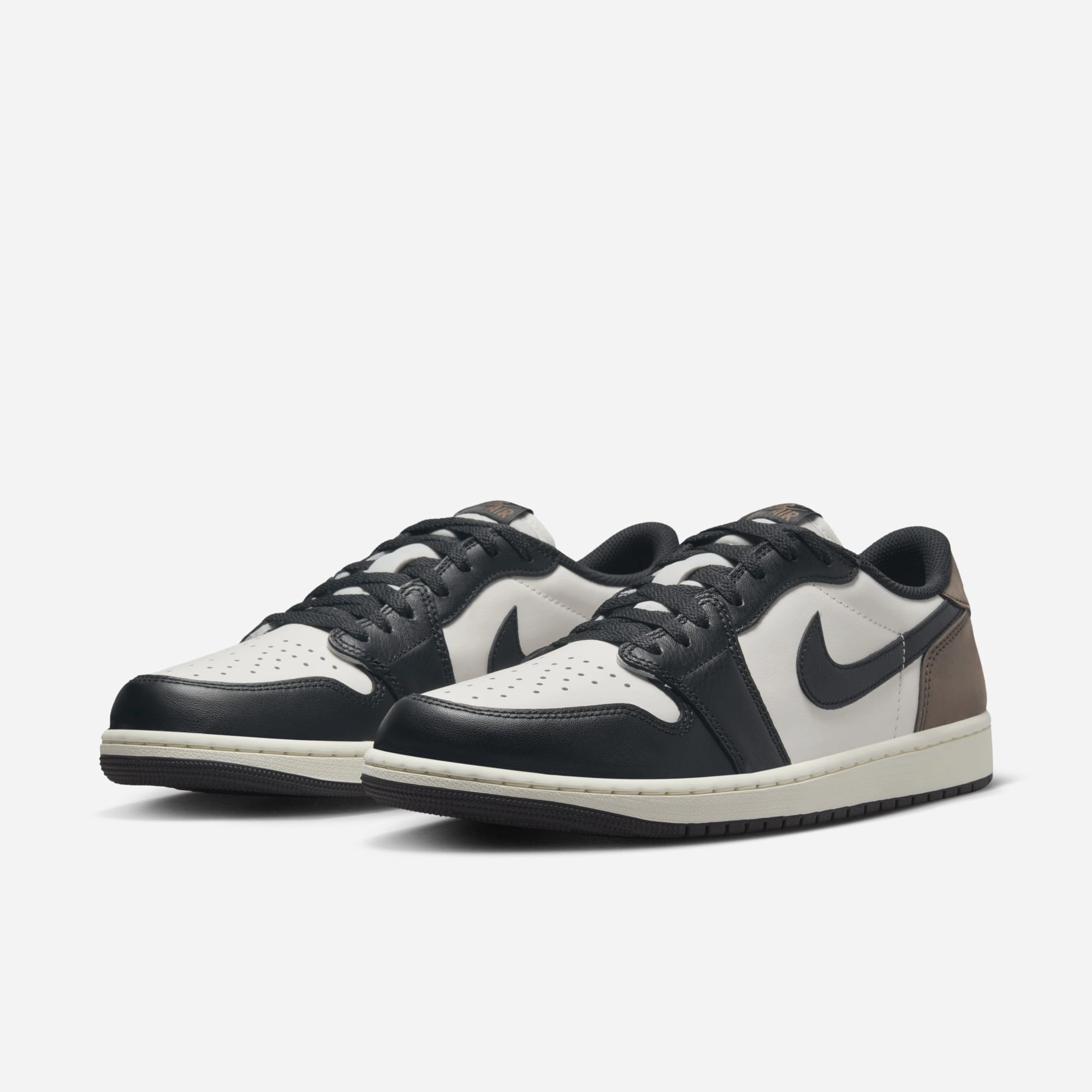 (Men's) Air Jordan 1 Low OG 'Mocha / Palomino' (2024) CZ0790-102 Air Jordan 1 Original Colorway Shoes