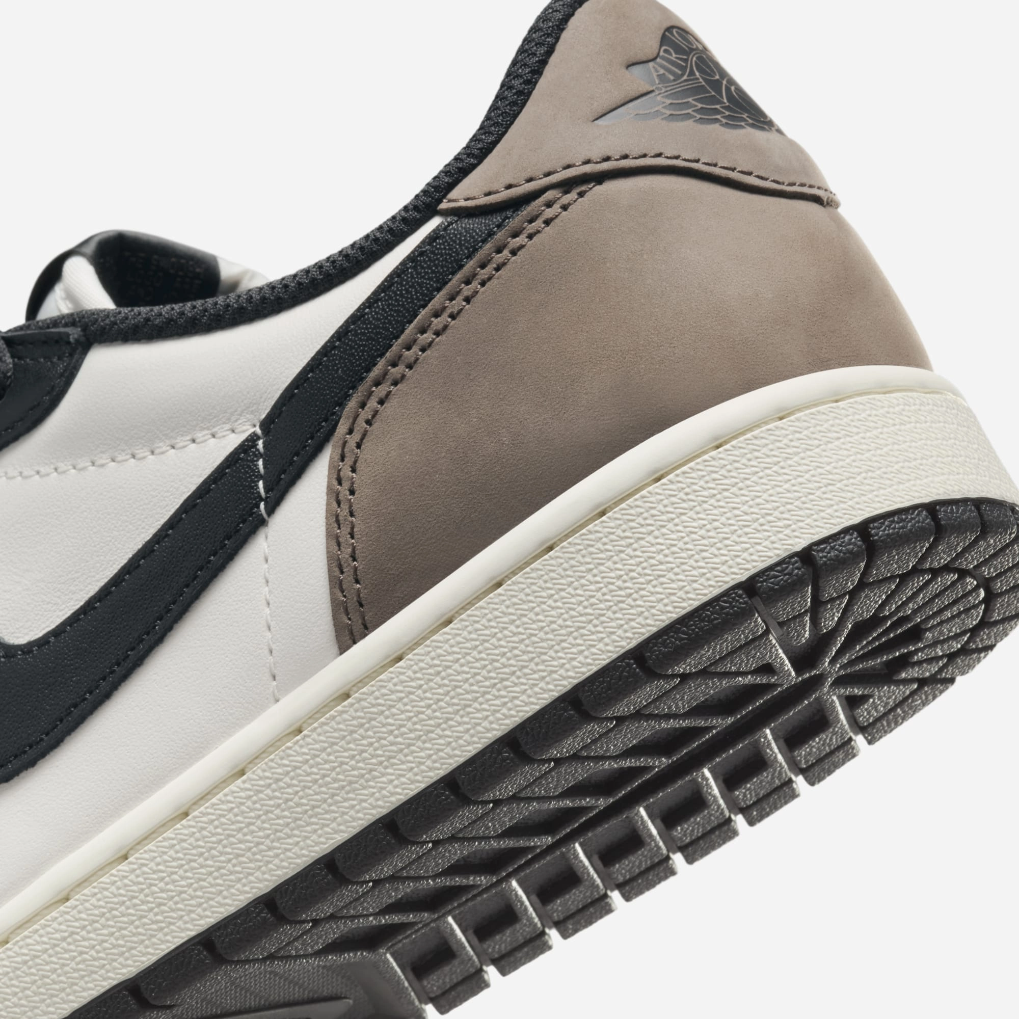 (Men's) Air Jordan 1 Low OG 'Mocha / Palomino' (2024) CZ0790-102 Air Jordan 1 Original Colorway Shoes